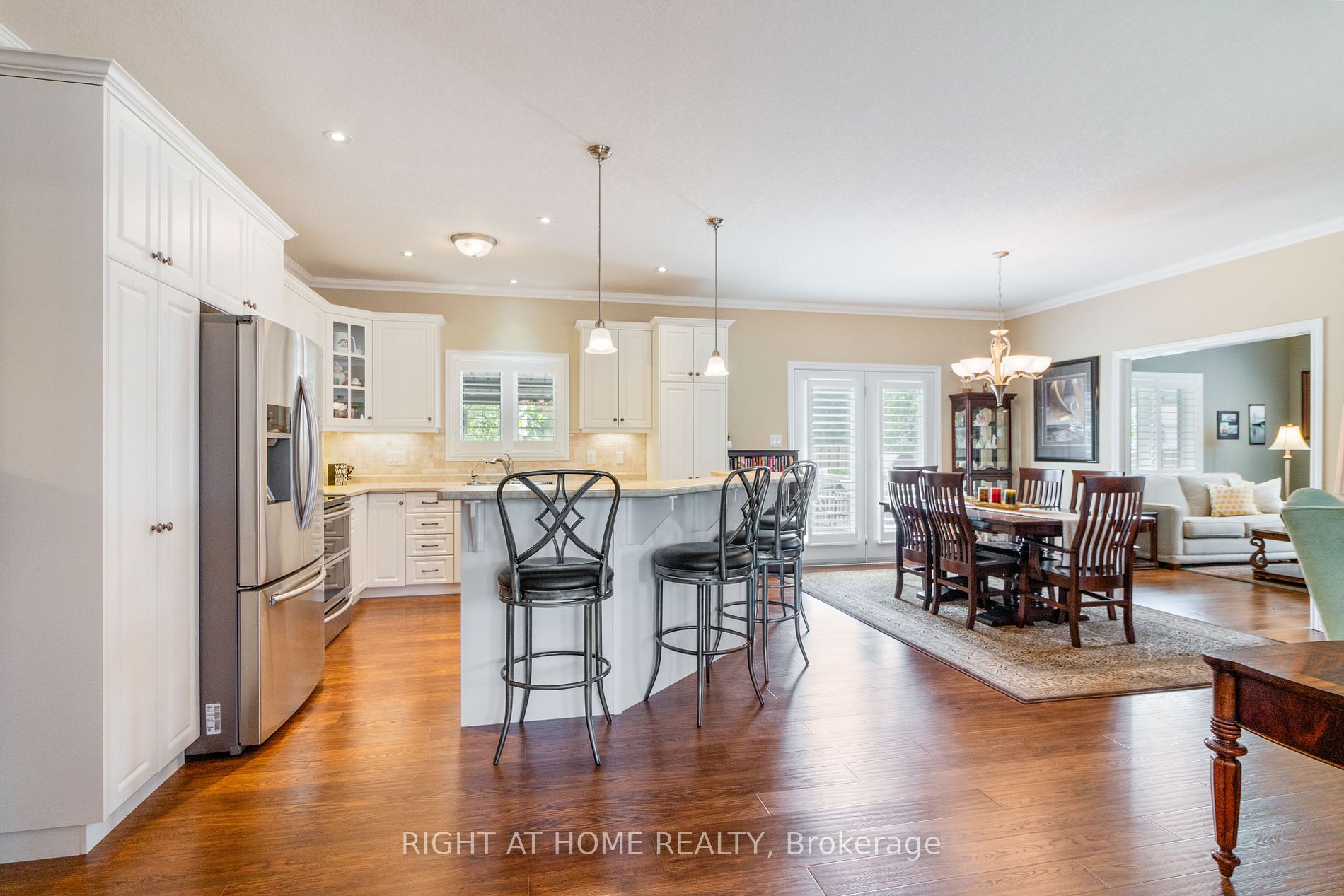 20 Grew Cres Property Photo 18