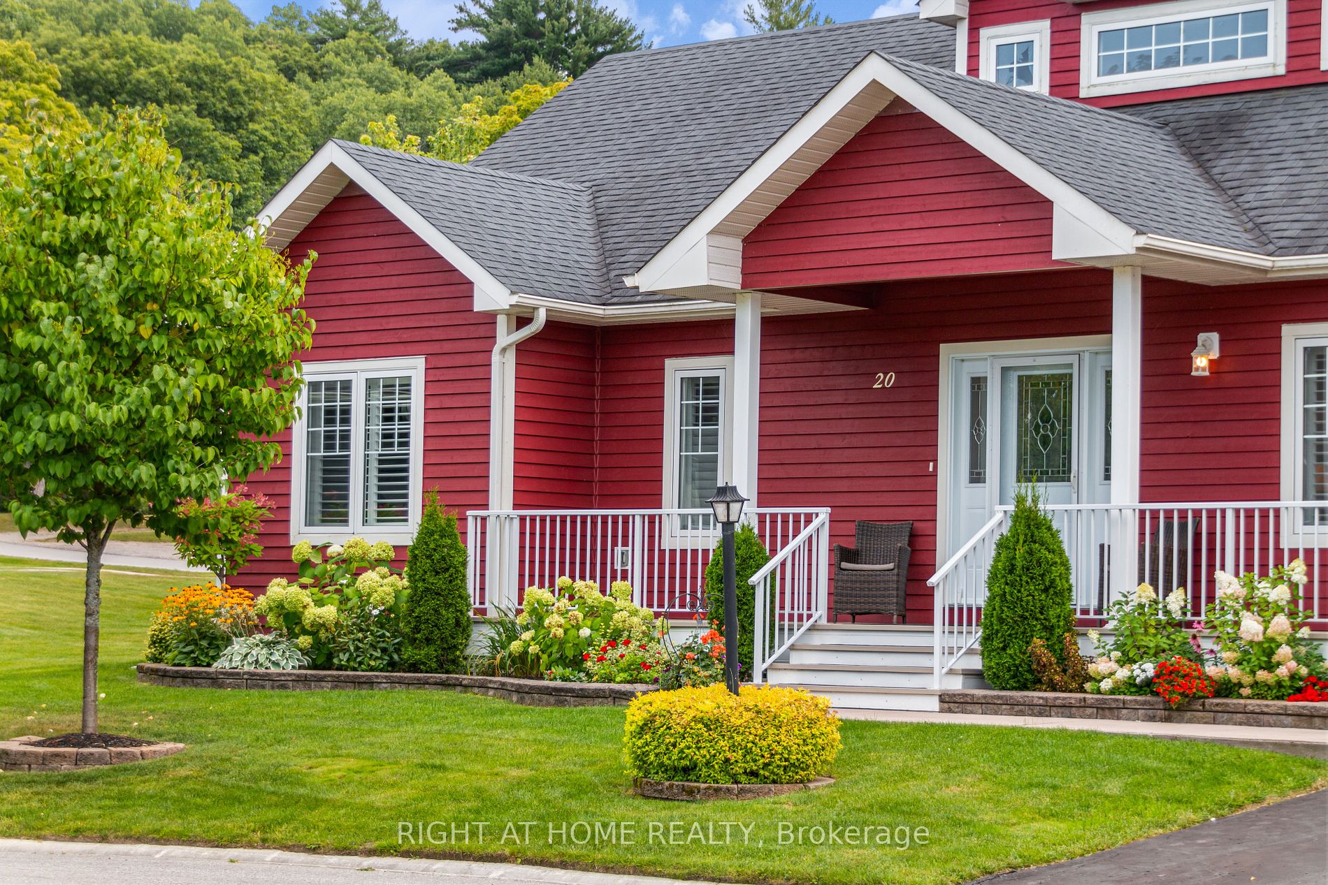 20 Grew Cres Property Photo 23