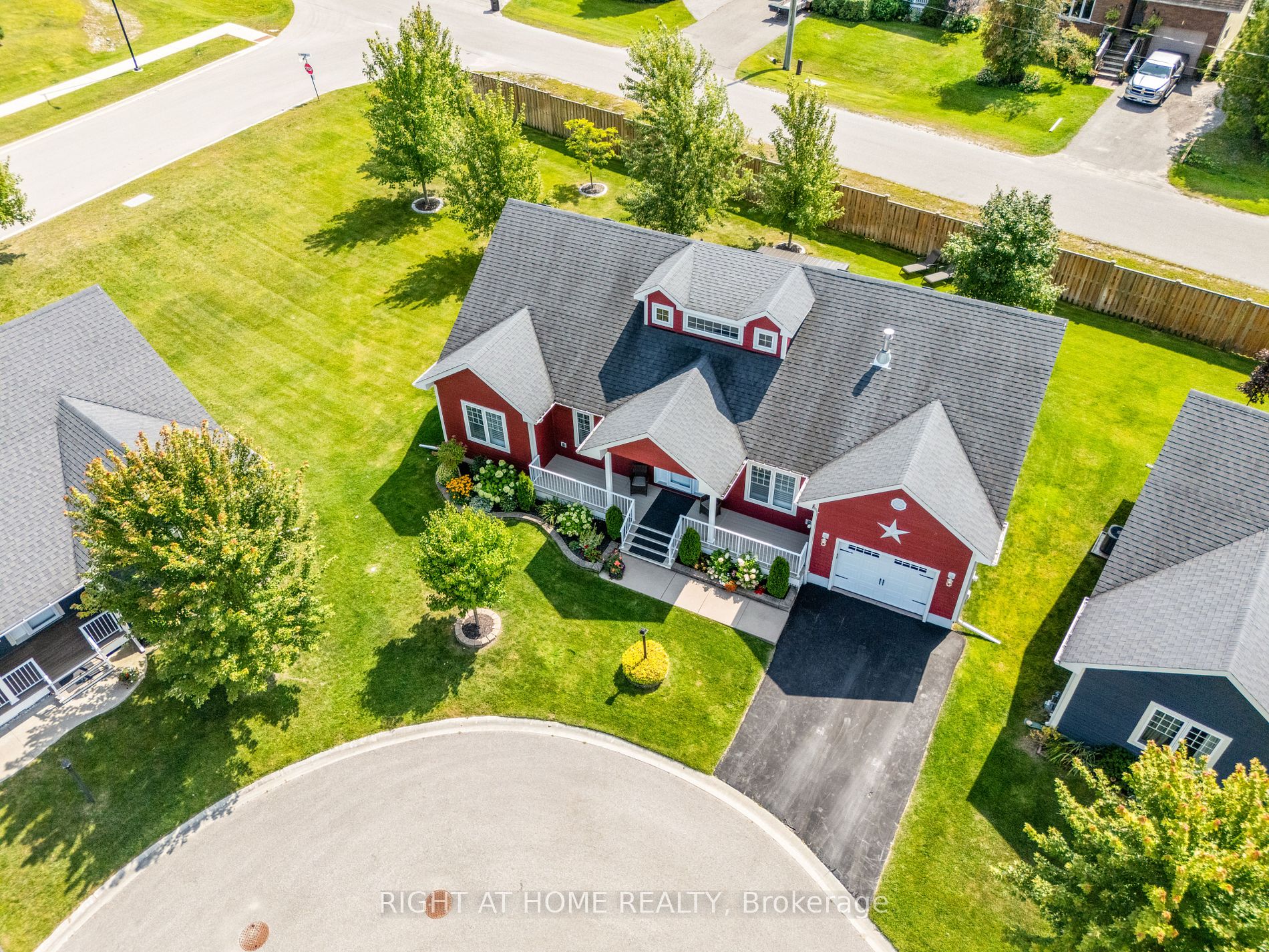 20 Grew Cres Property Photo 37