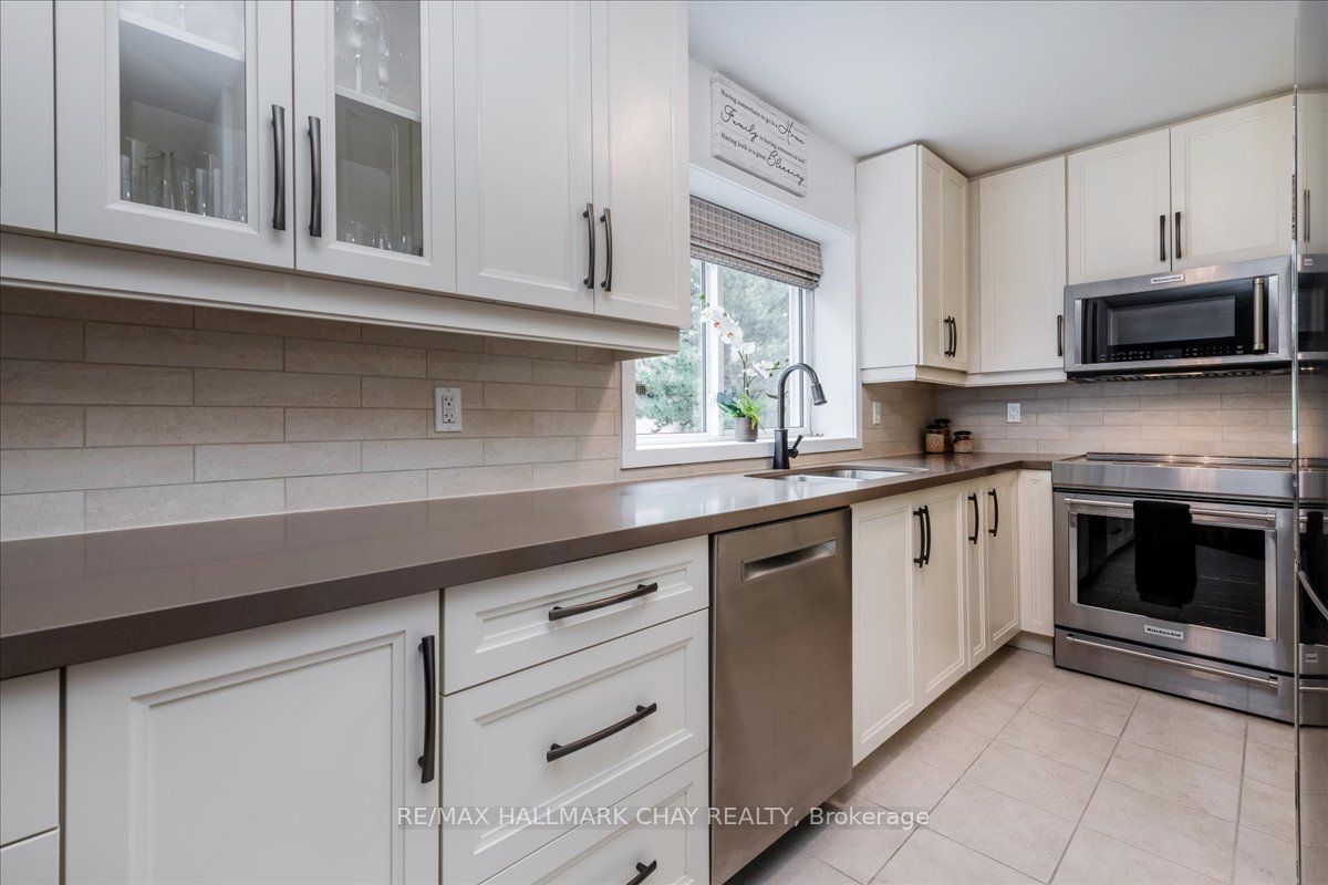 358 Little Ave 19 Property Photo 2