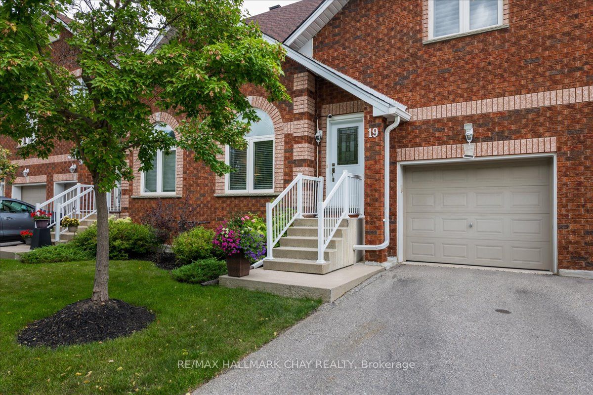 358 Little Ave 19 Property Photo 12