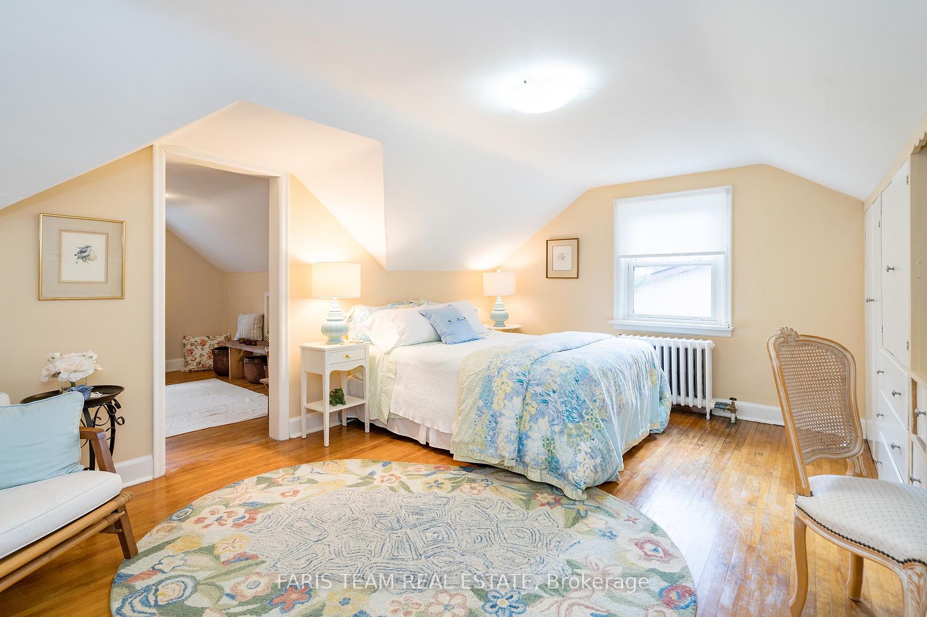208 Edward St Property Photo 2