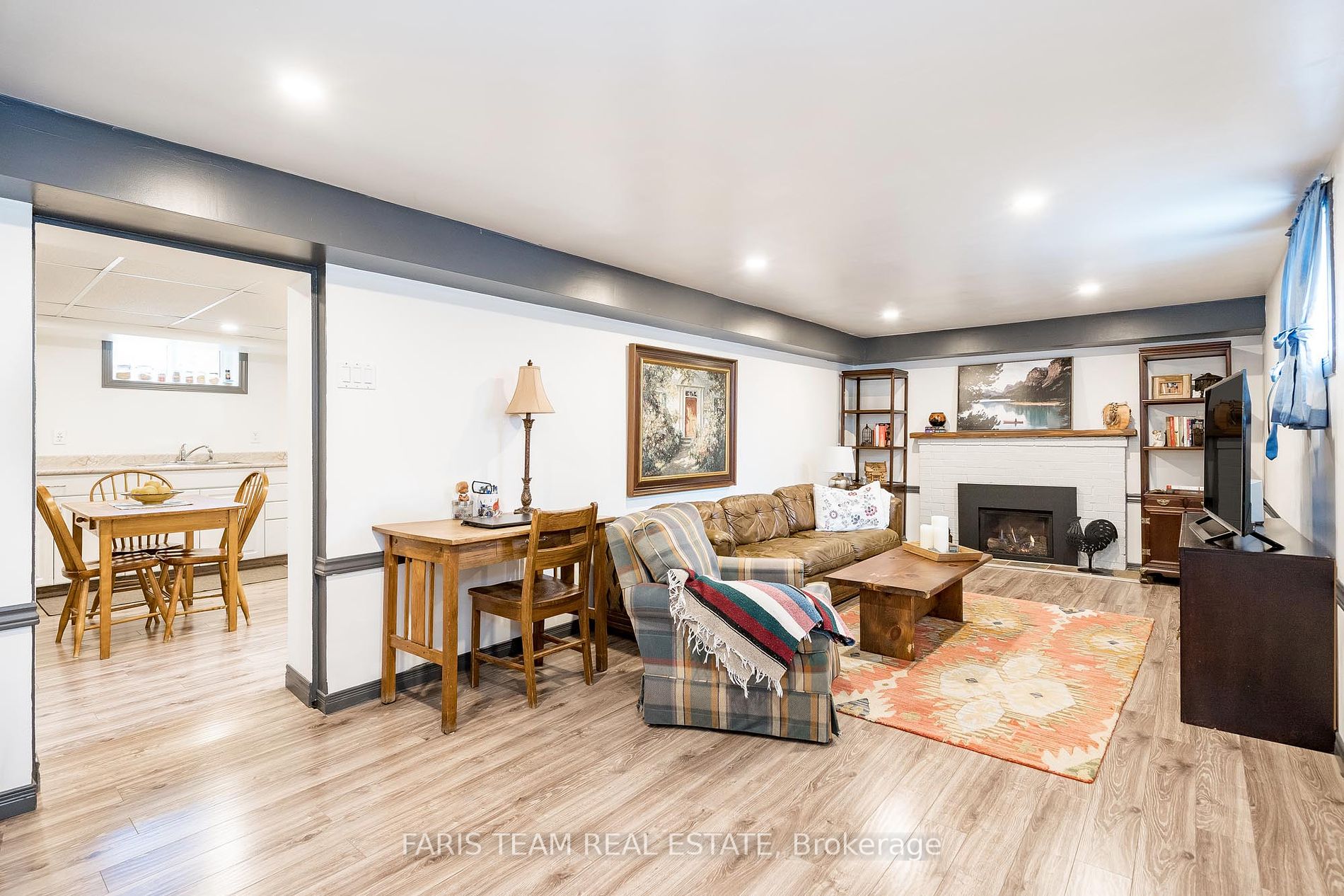 208 Edward St Property Photo 13