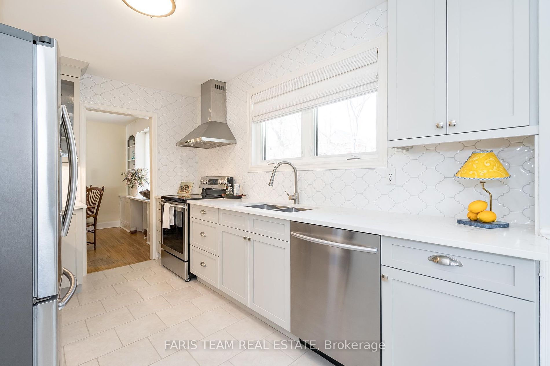 208 Edward St Property Photo 20