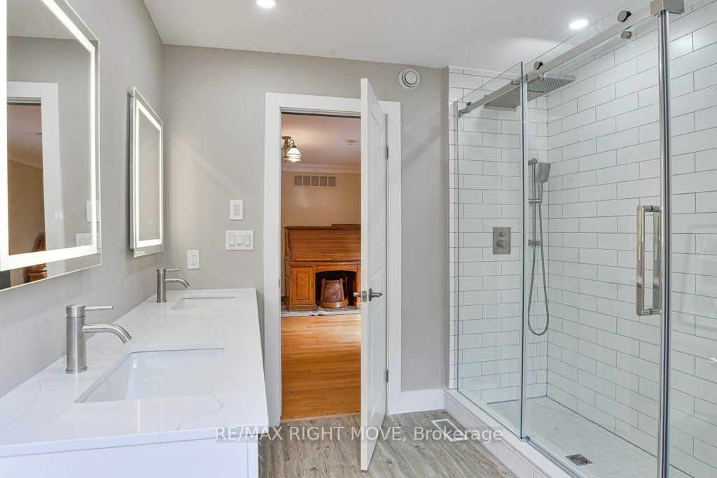 1390 Warminster Side Road Property Photo 21