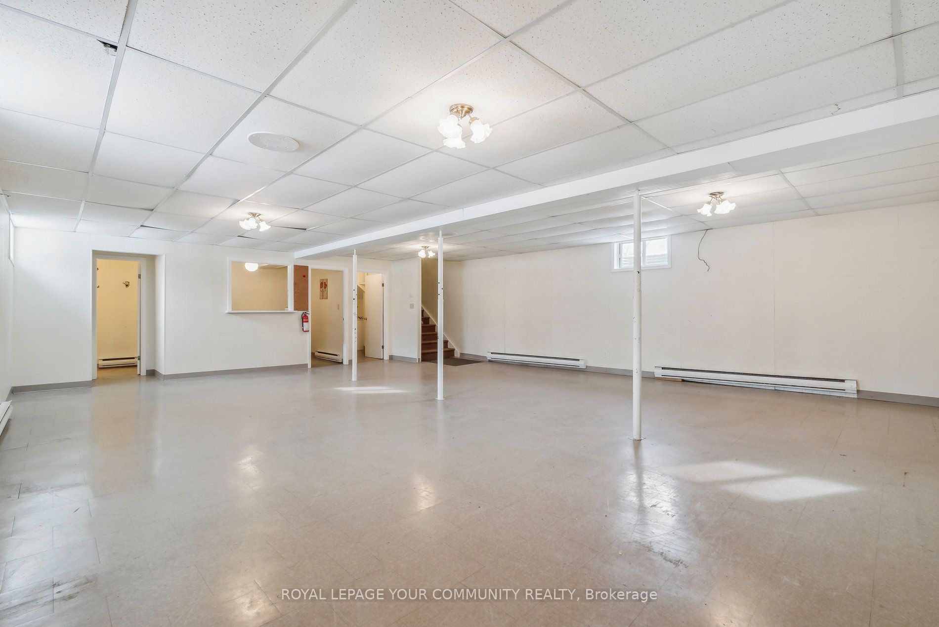 364 Regent St Property Photo 16