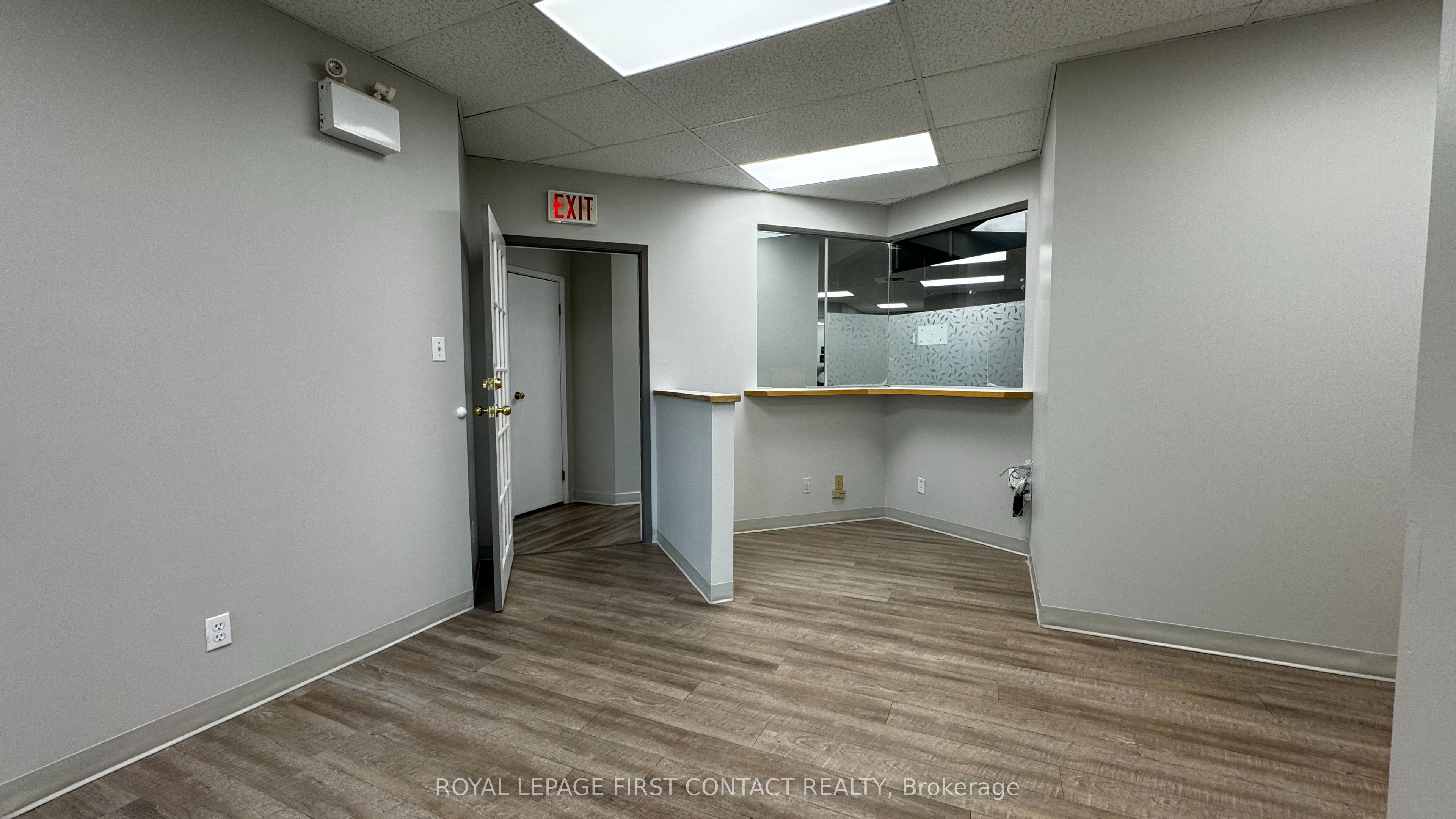 #201d - 190 Cundles Road Property Photo 5