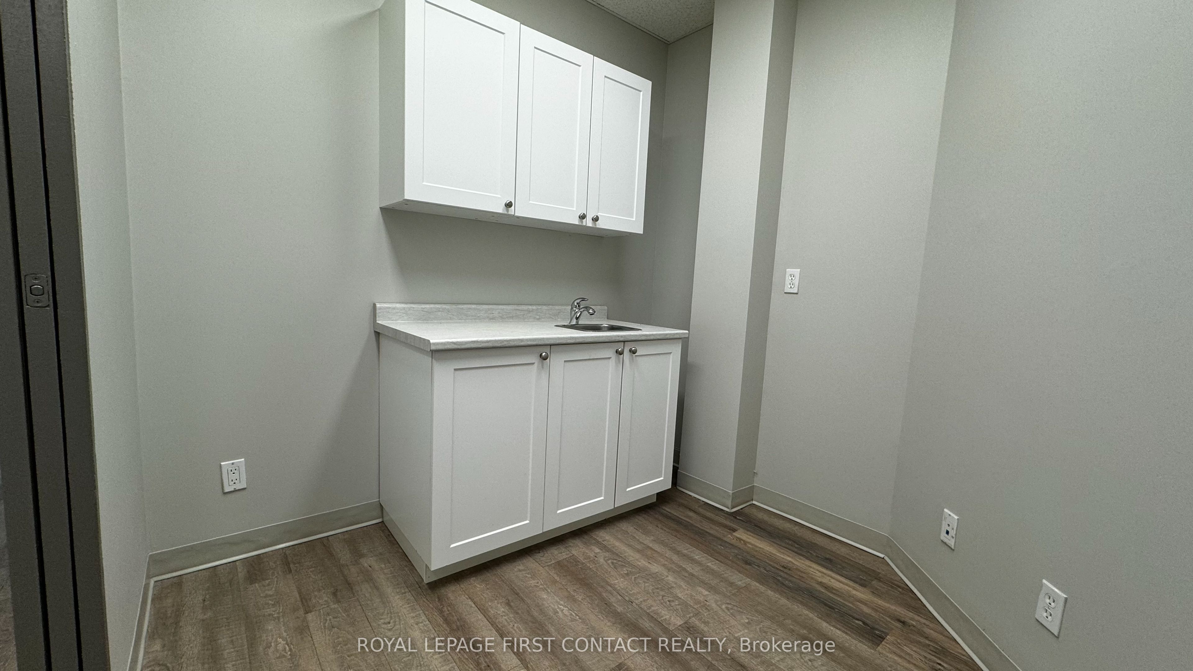 #201d - 190 Cundles Road Property Photo 12