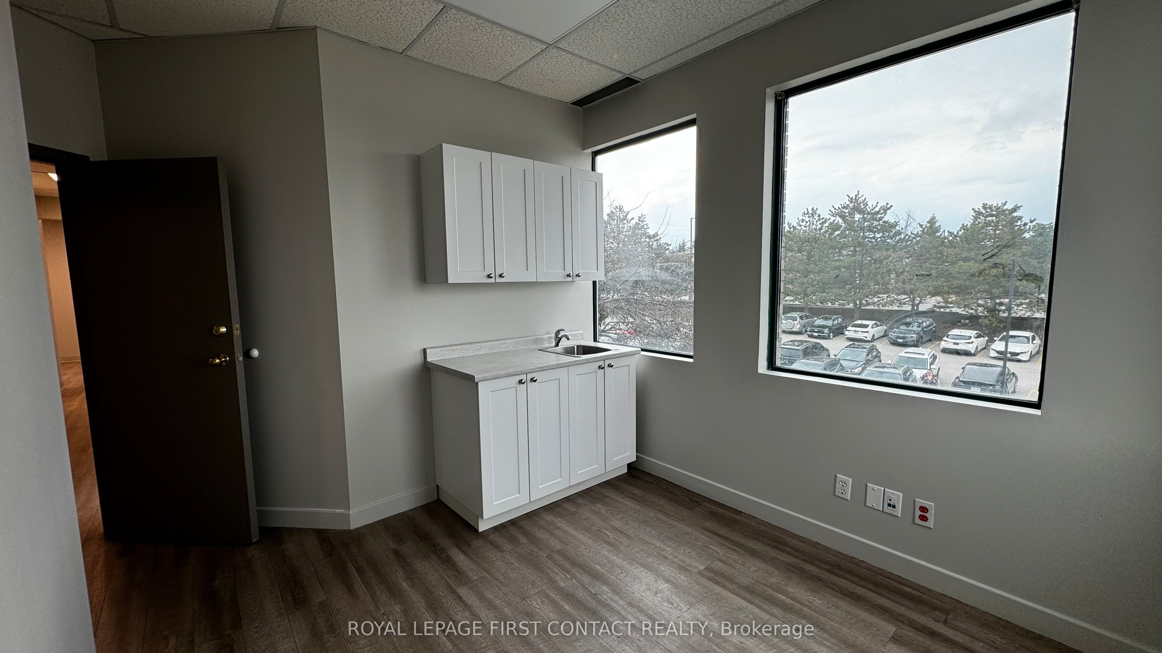 #201d - 190 Cundles Road Property Photo 15