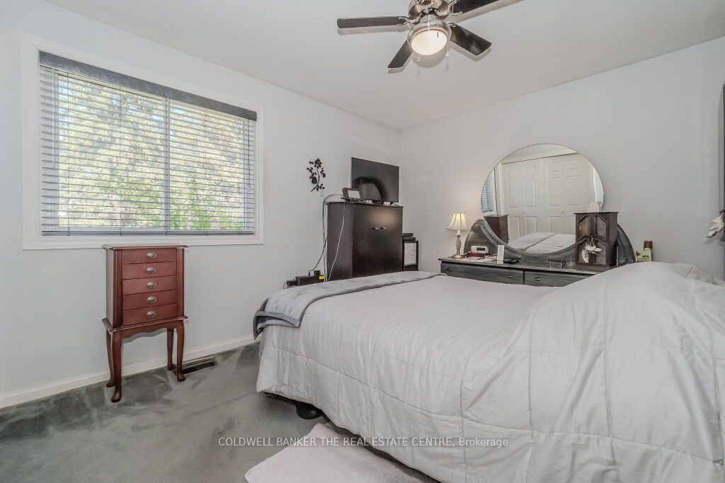 5 Thicketwood Place Property Photo 21