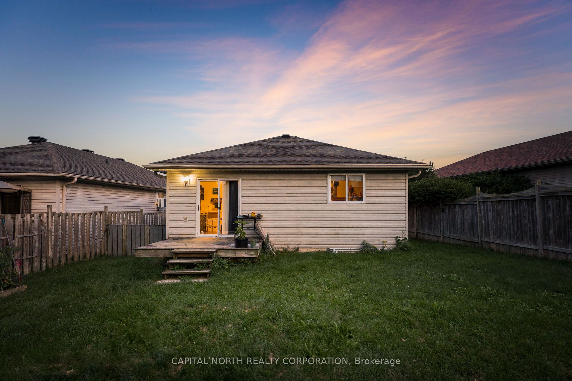 46 Hanmer St E Property Photo 4