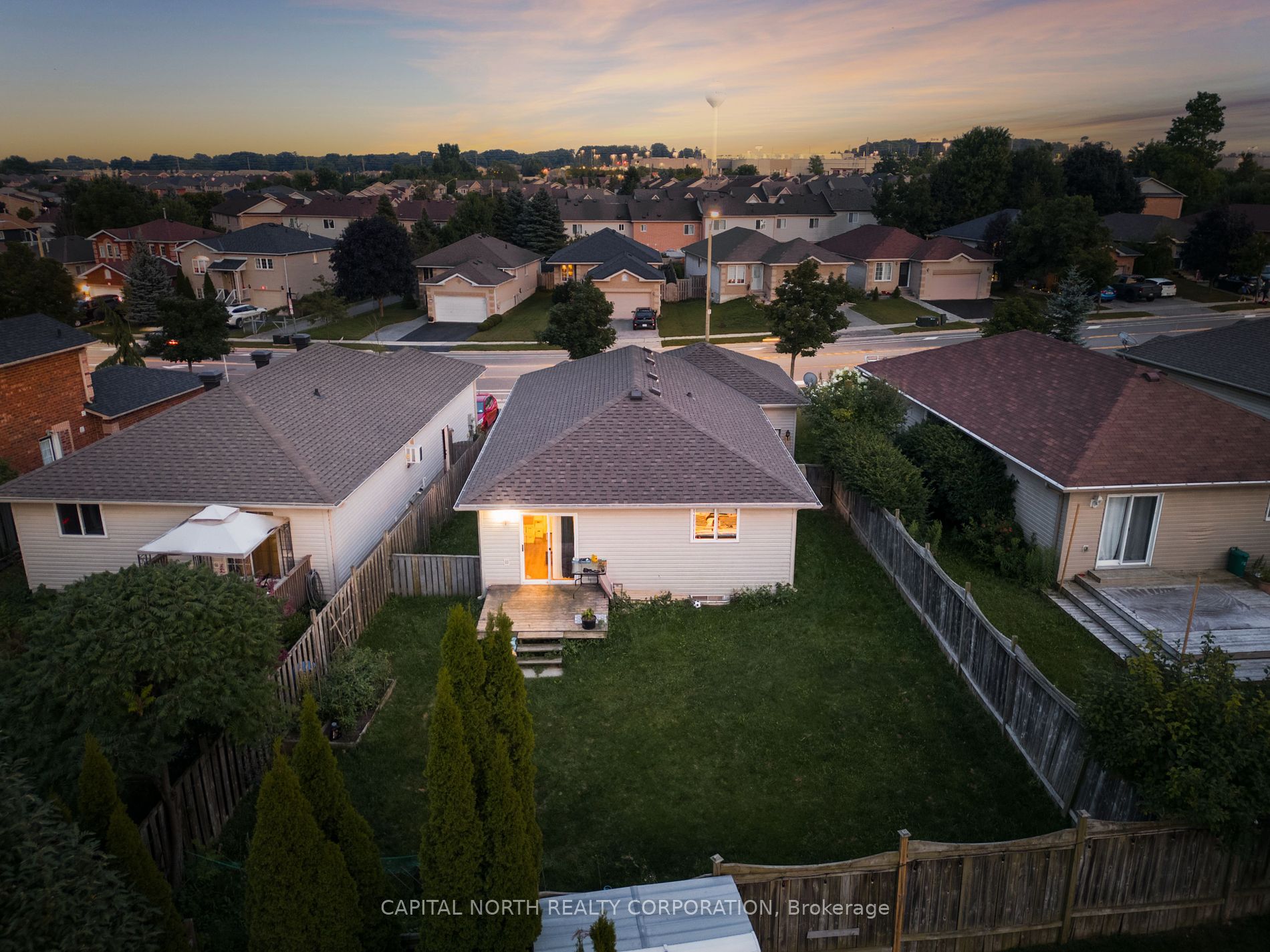 46 Hanmer St E Property Photo 5
