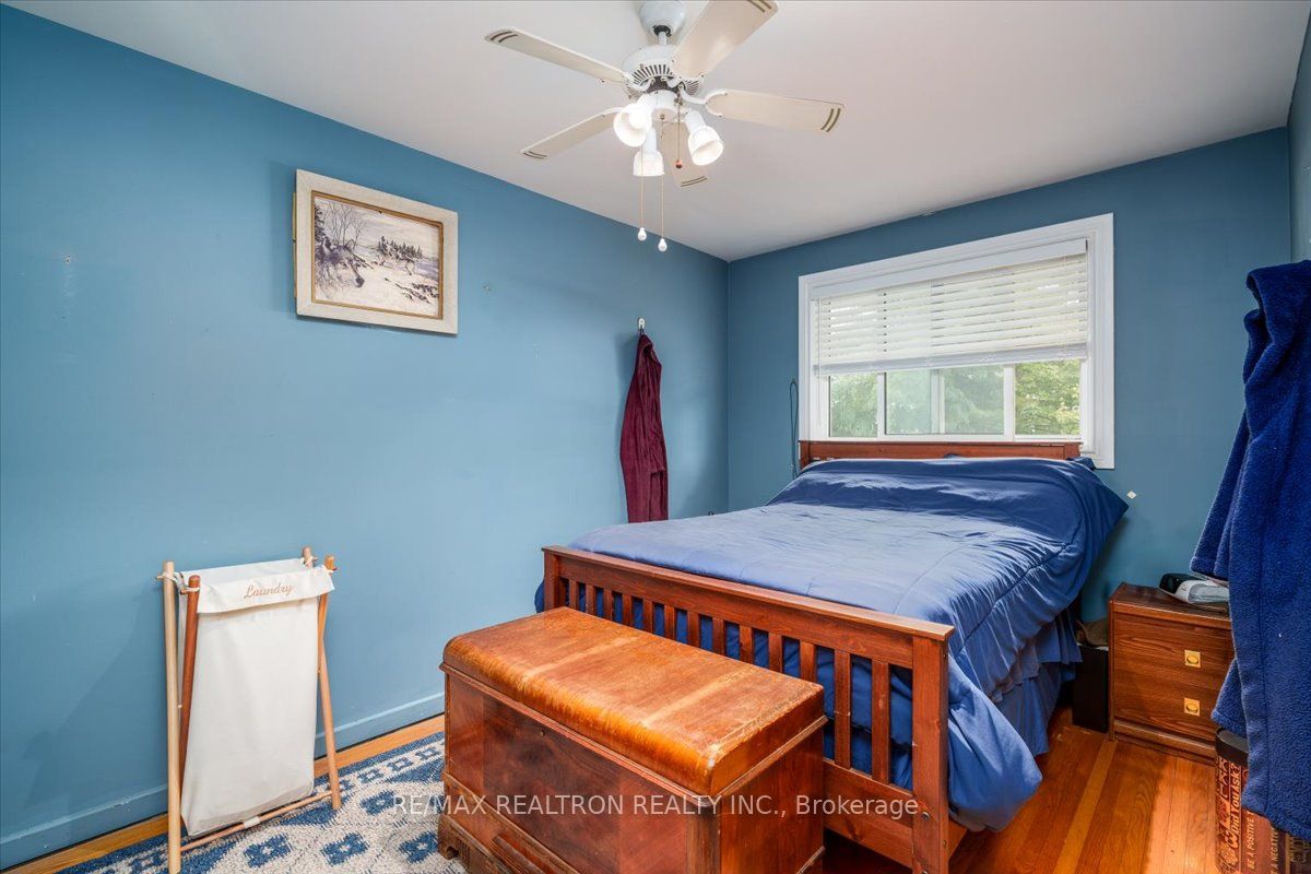 16 Charlbrook Ave Property Photo 4