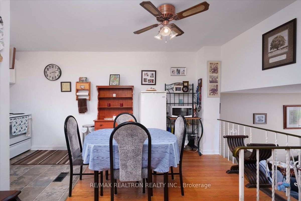 16 Charlbrook Ave Property Photo 21