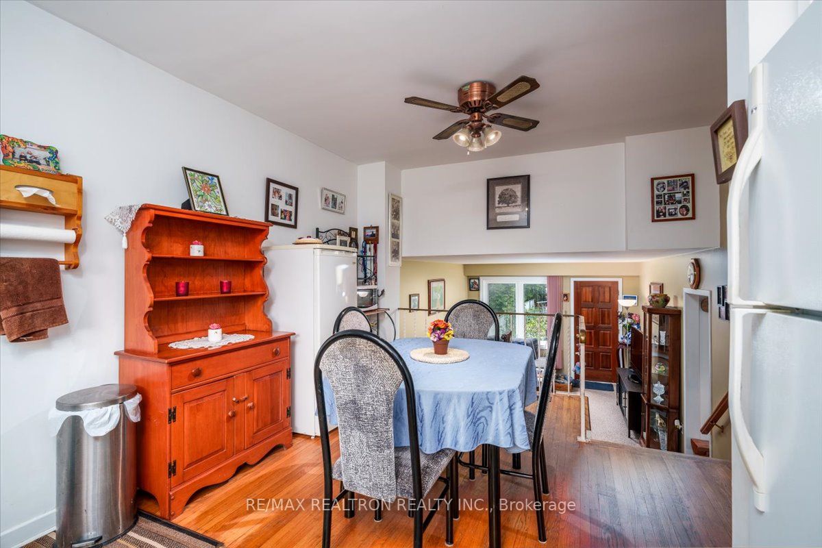 16 Charlbrook Ave Property Photo 22