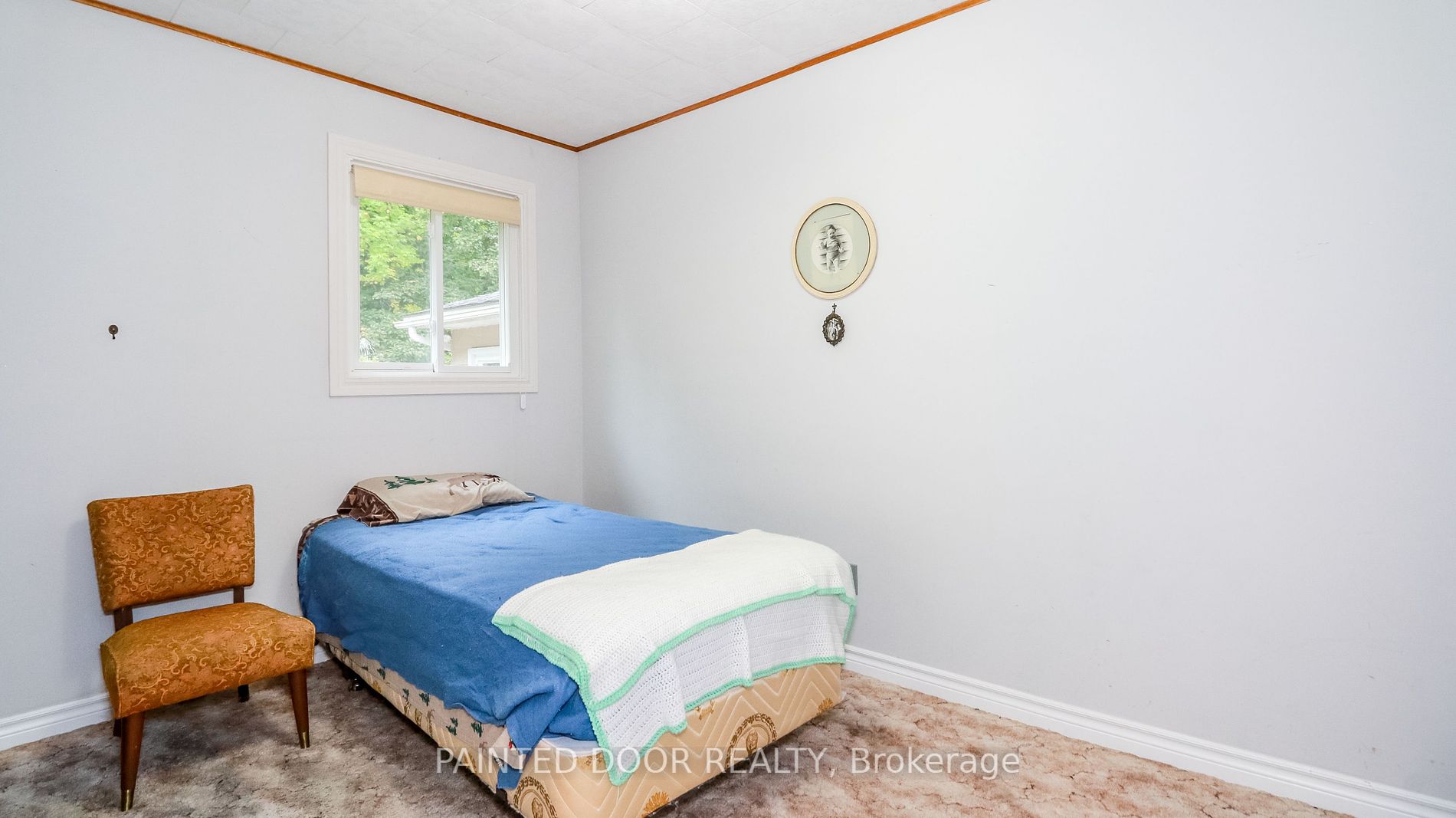 350 5 W Property Photo 4