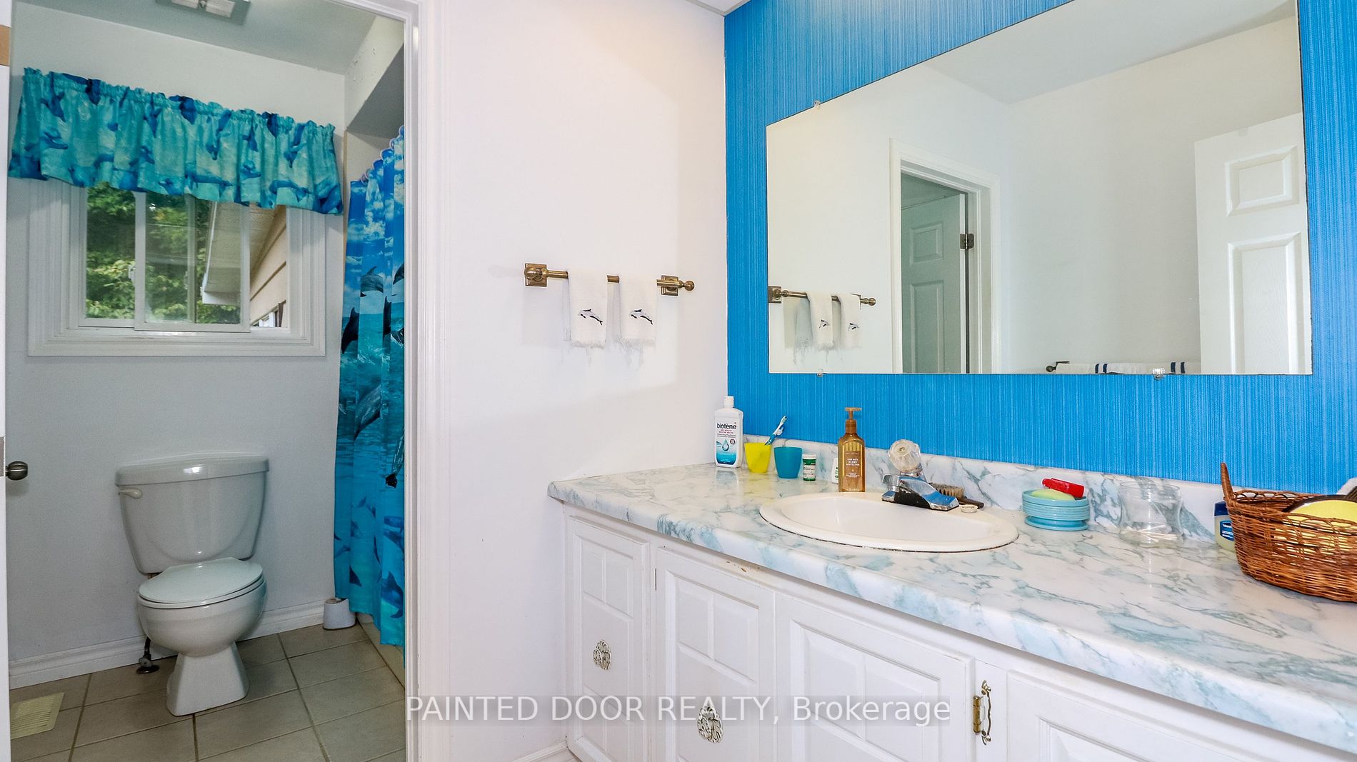 350 5 W Property Photo 9