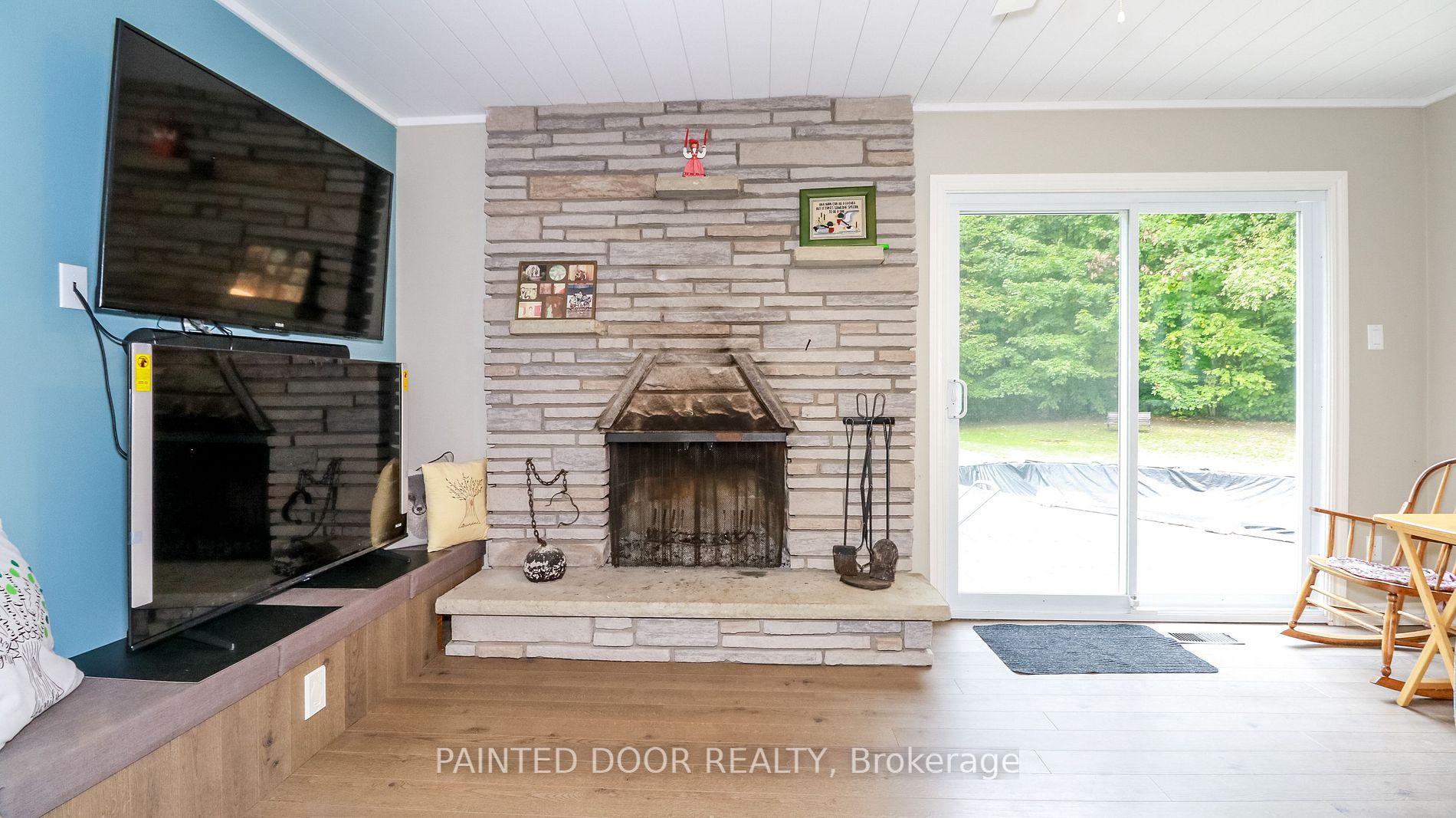 350 5 W Property Photo 11