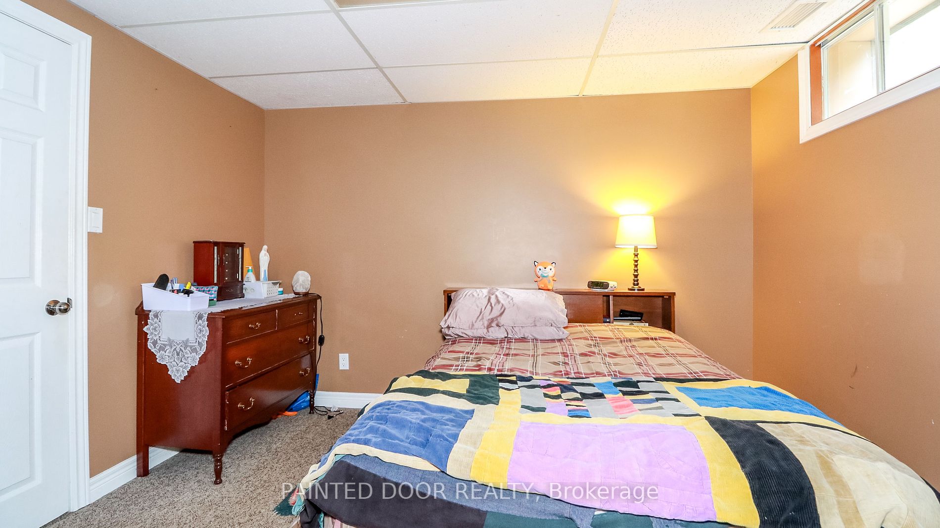 350 5 W Property Photo 21