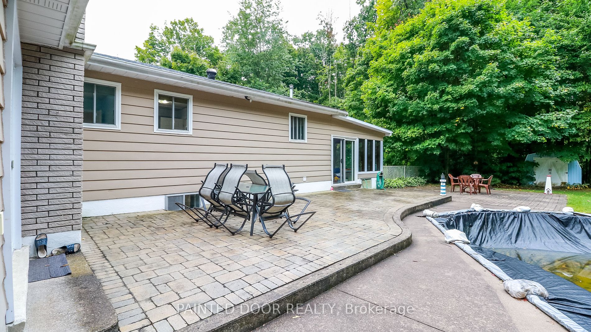 350 5 W Property Photo 26