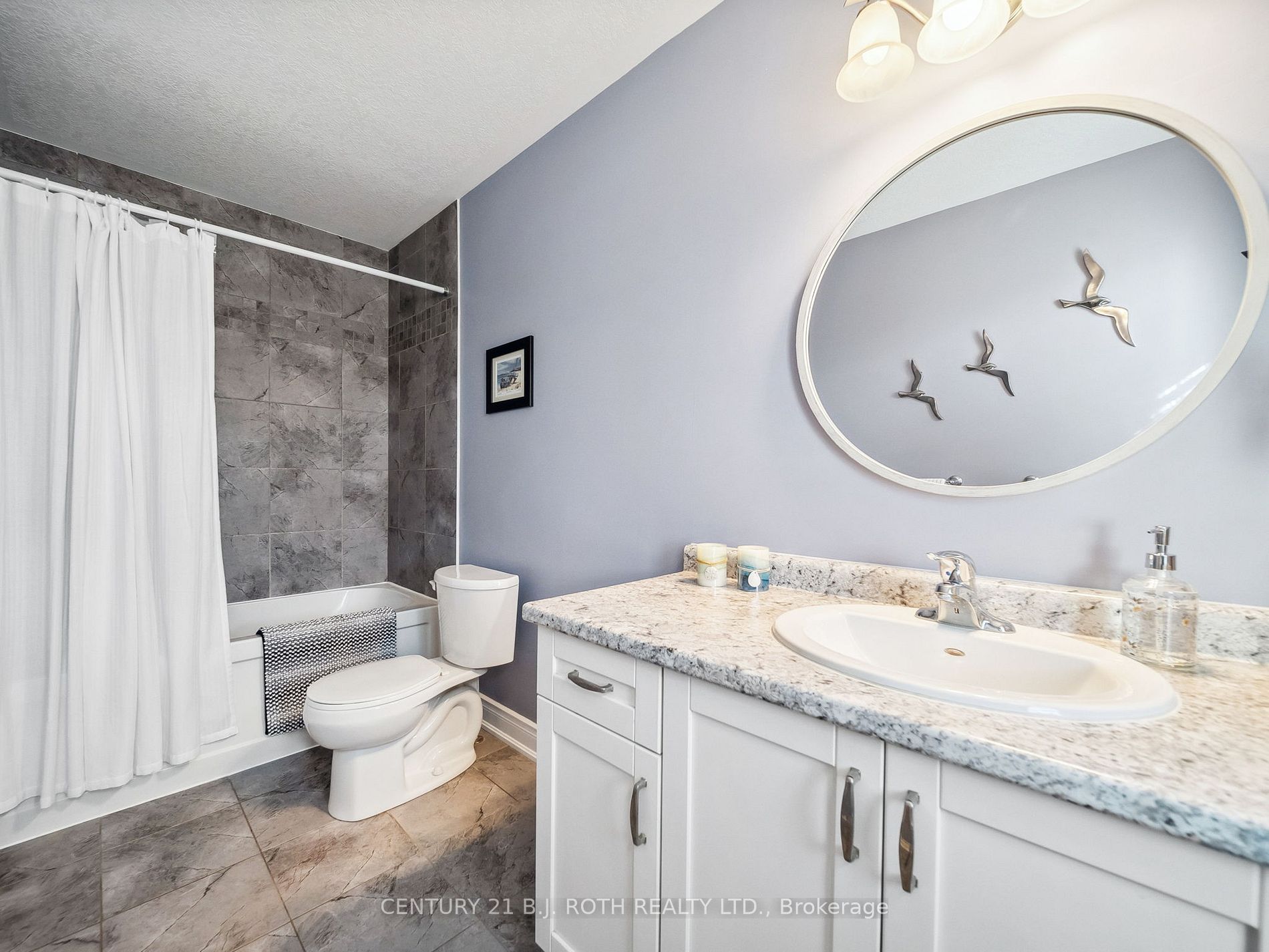 35 Grace Cres Property Photo 11