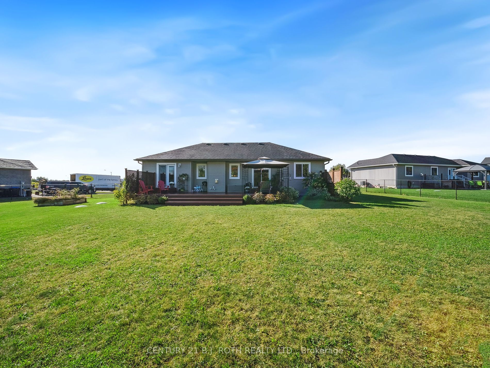 35 Grace Cres Property Photo 28