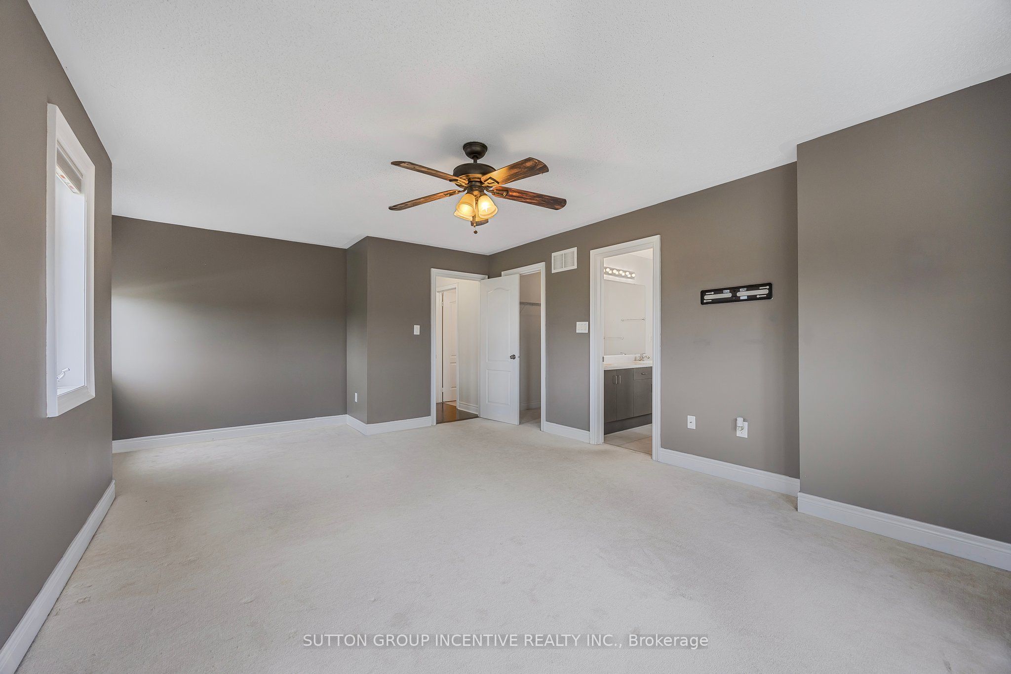76 Forsyth Crescent Property Photo 23