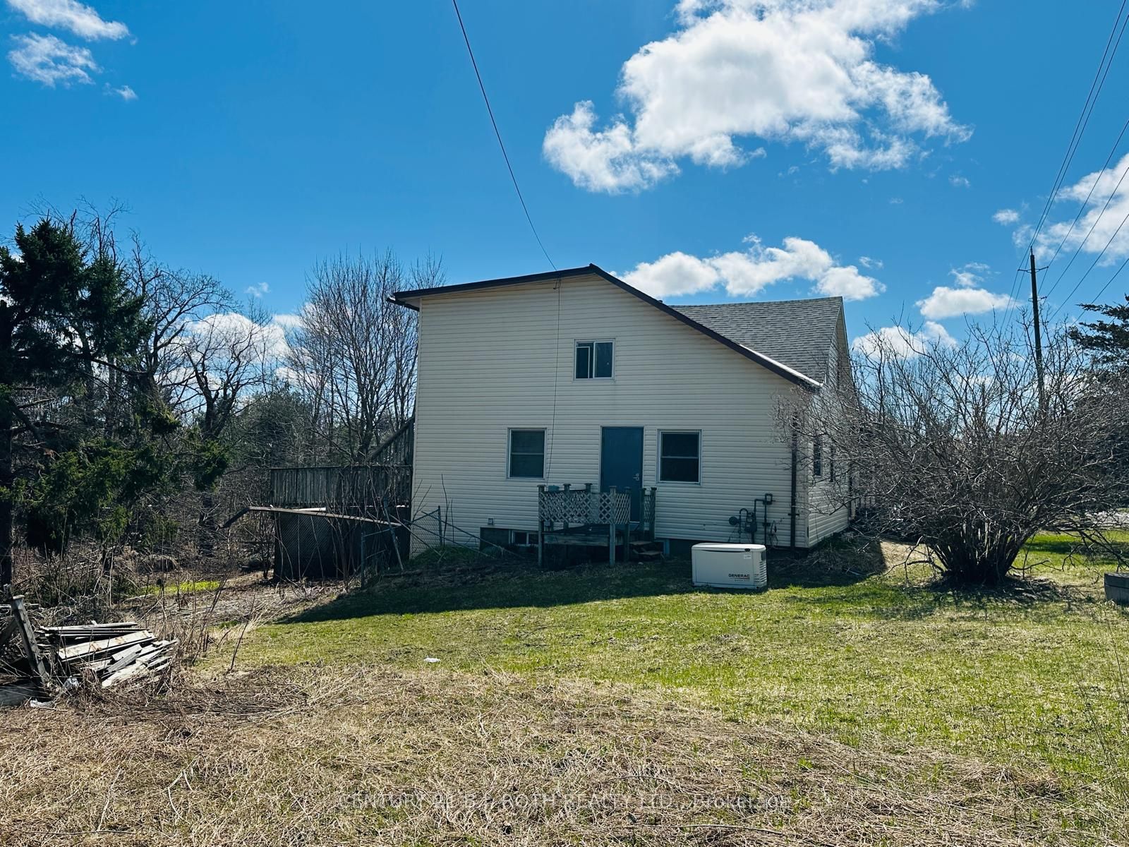 2925 Old Barrie Rd E Property Photo 13