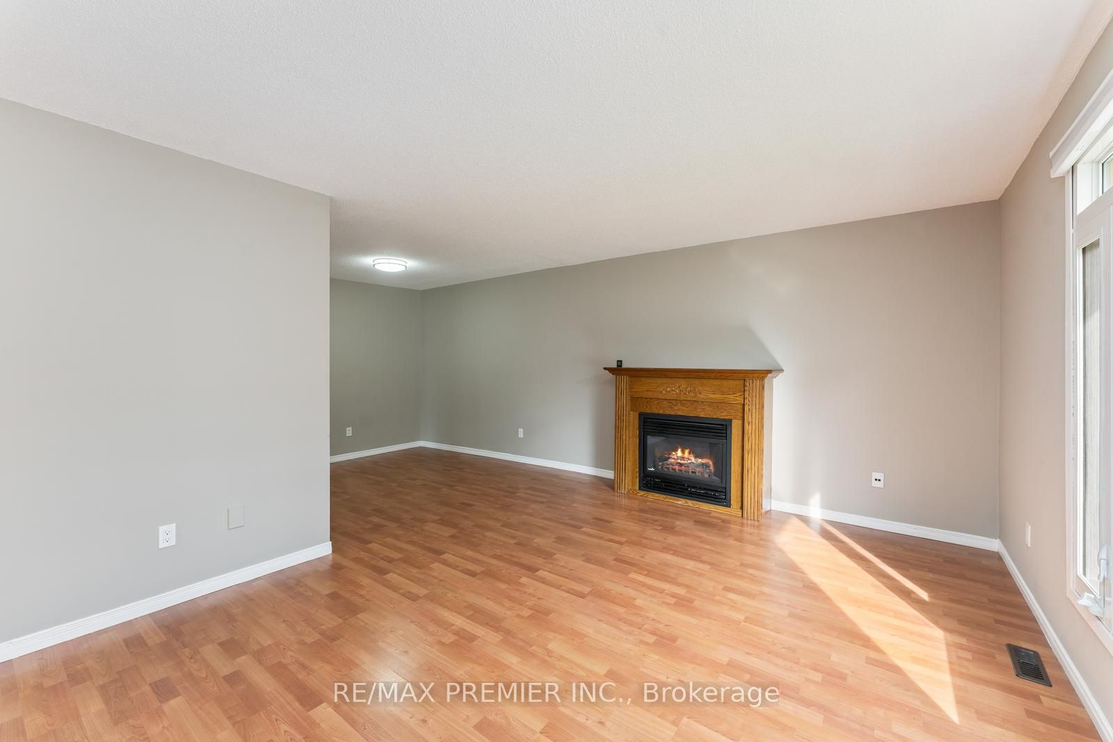 22 Bristow Crt Property Photo 23