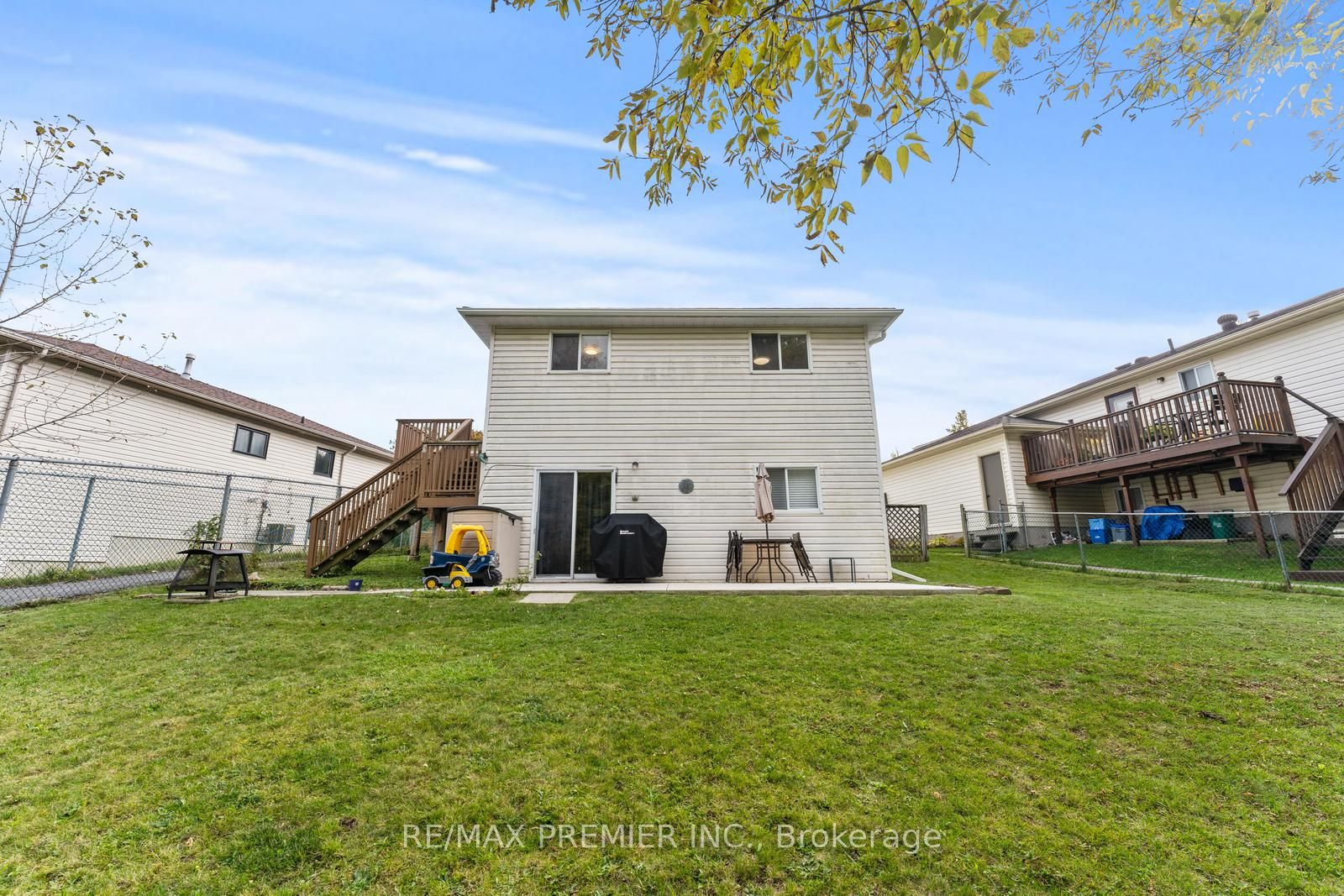 22 Bristow Crt Property Photo 24