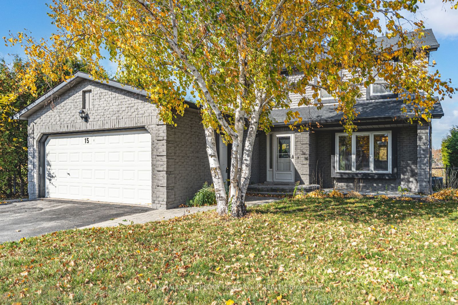 15 Herrell Ave Property Photo