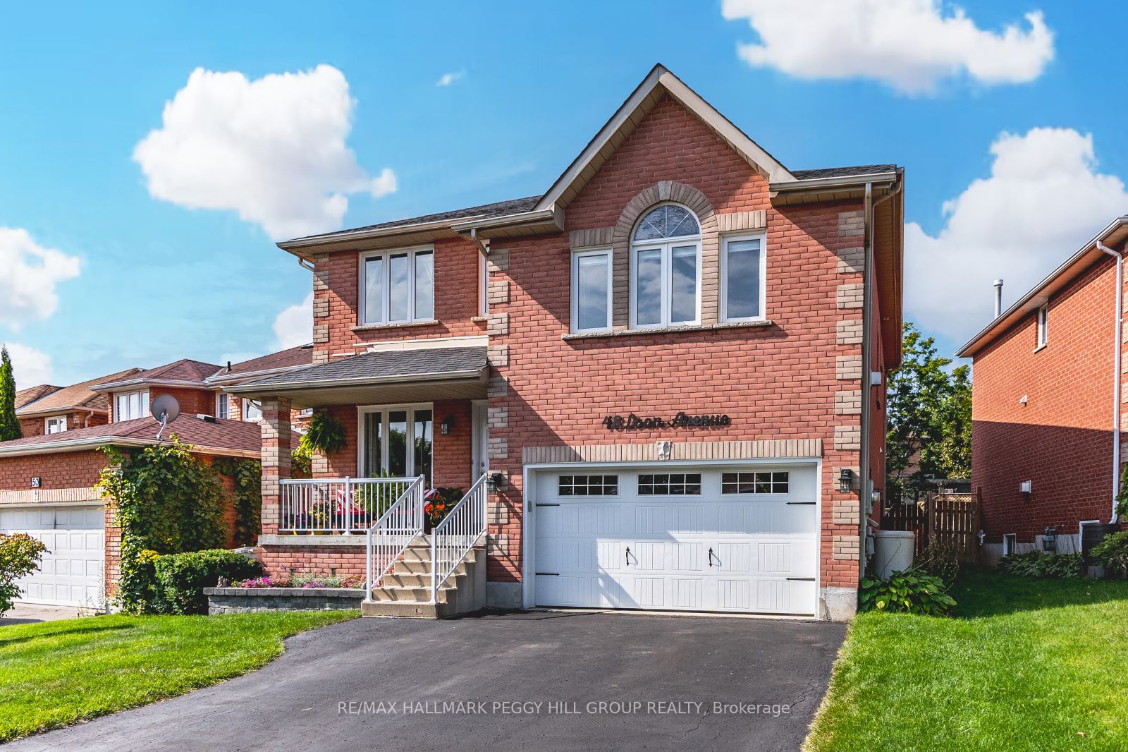 48 Loon Ave Property Photo