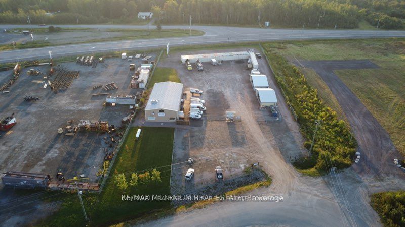 8231 Industrial Park Road Property Photo 18