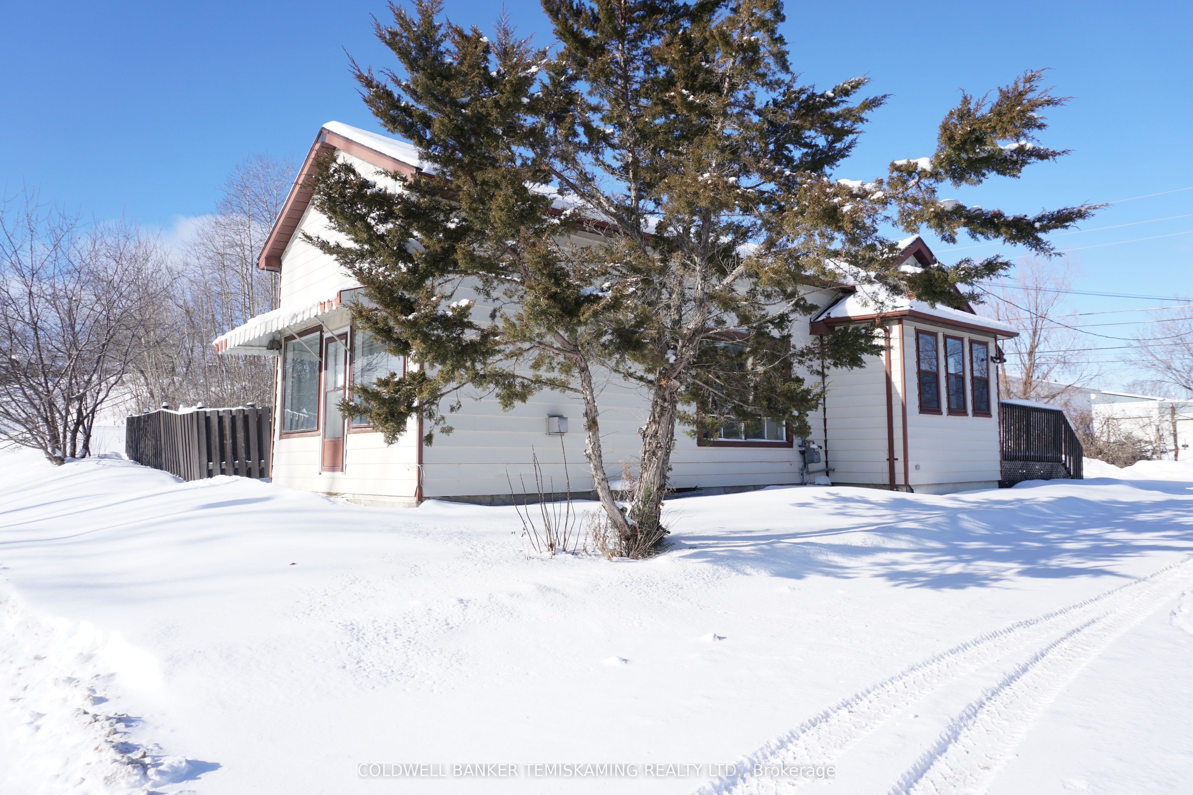 505 Main Street Property Photo