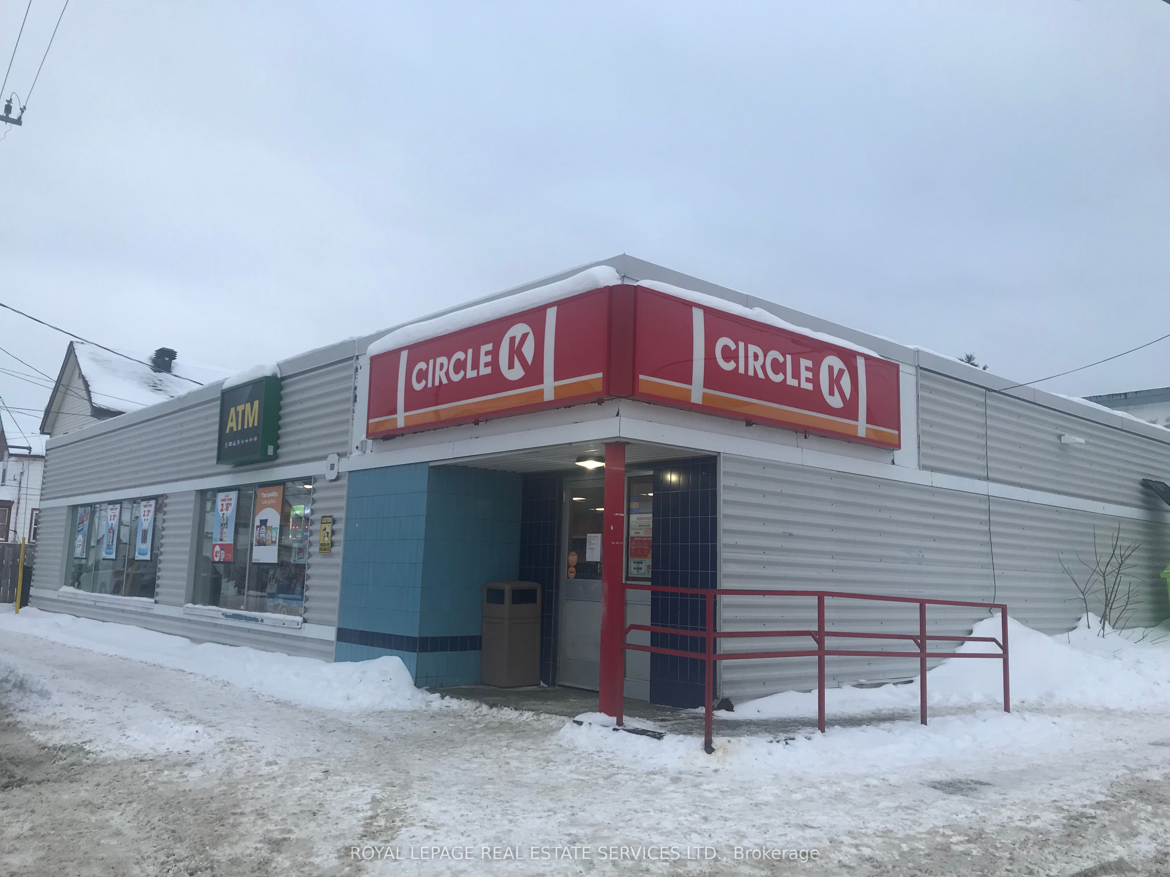 60 Dwyer Avenue