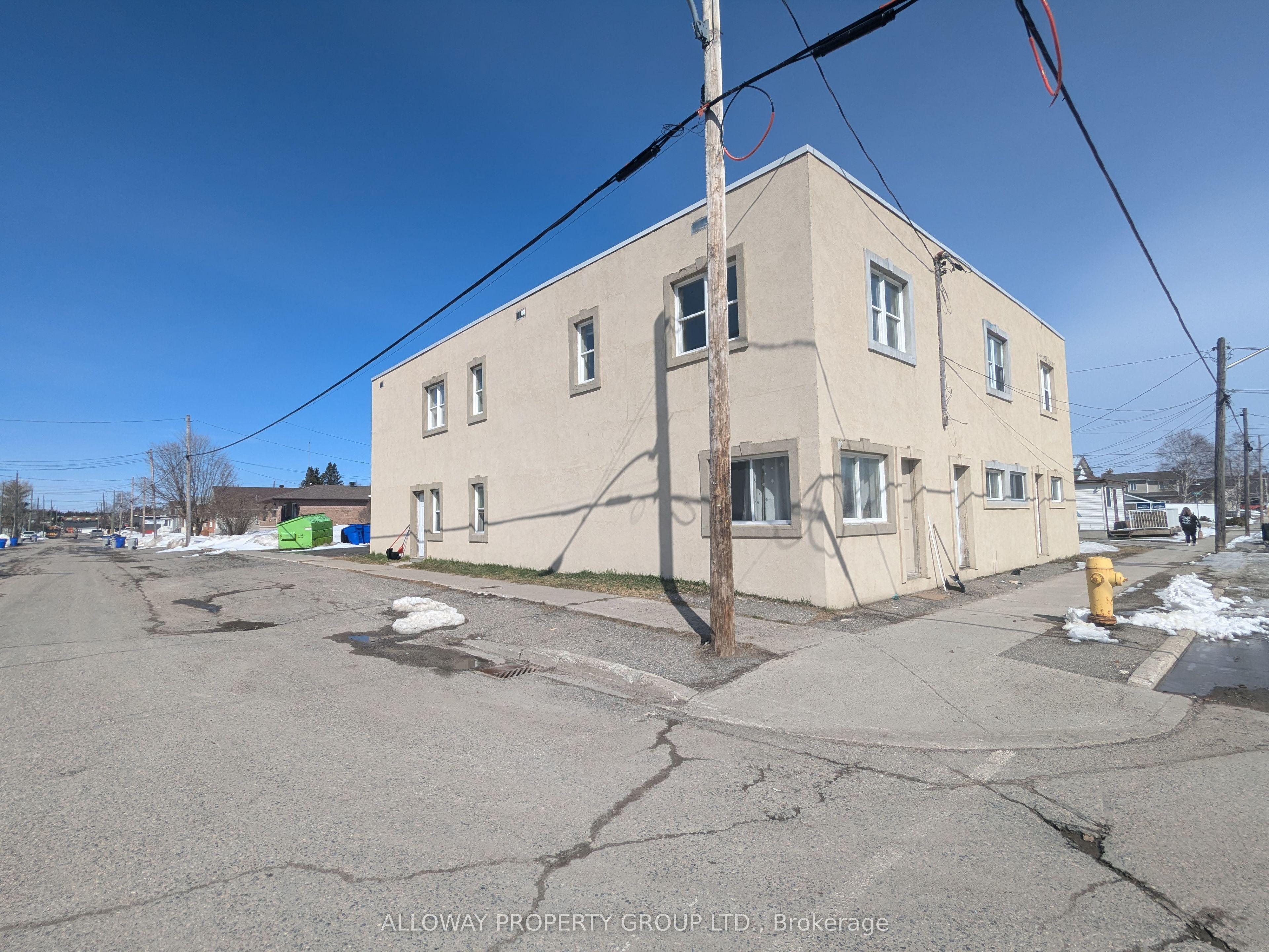 84 Main Street Property Photo