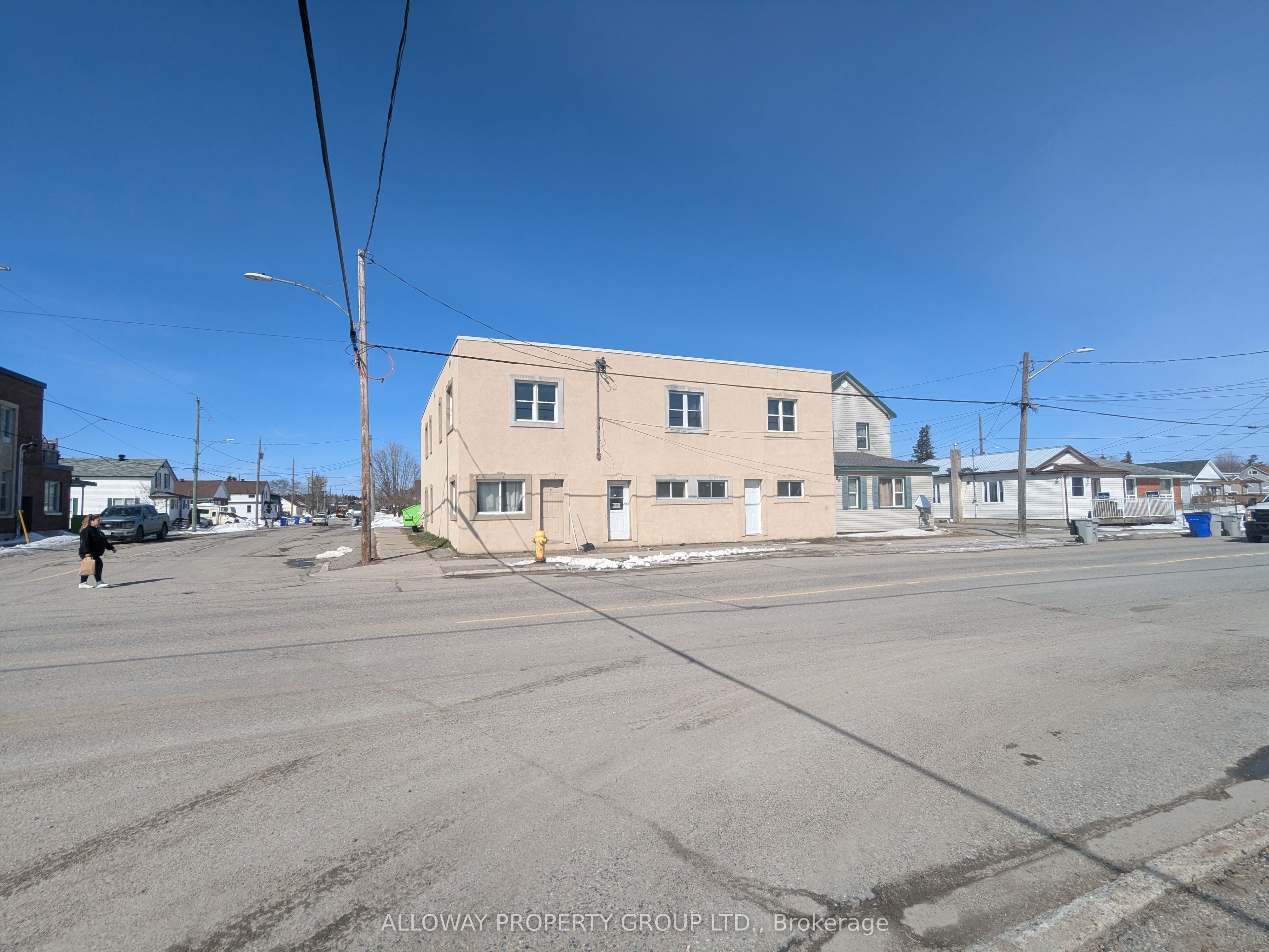 84 Main St Property Photo 2