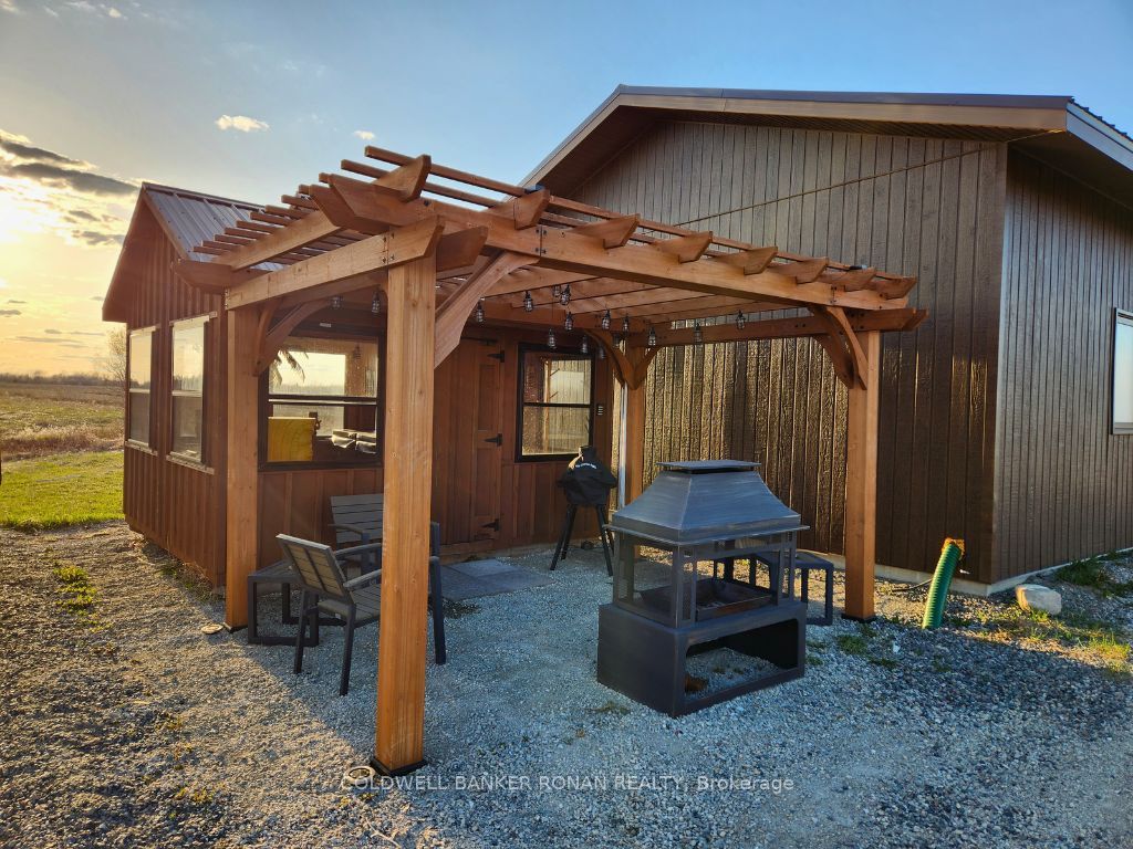 328535 Highway 560 N/a Property Photo 10