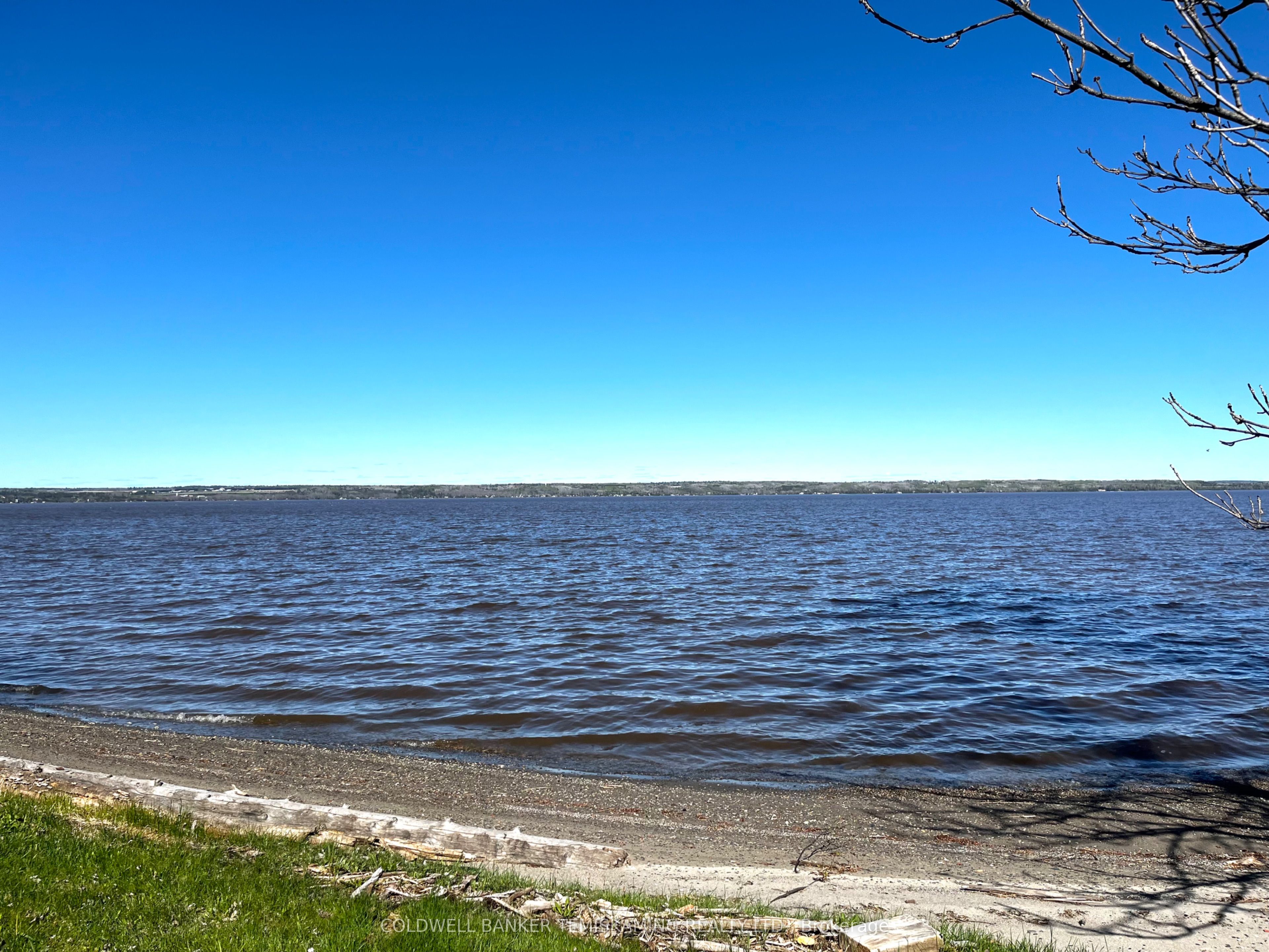 495 Lakeshore Road Property Photo 2