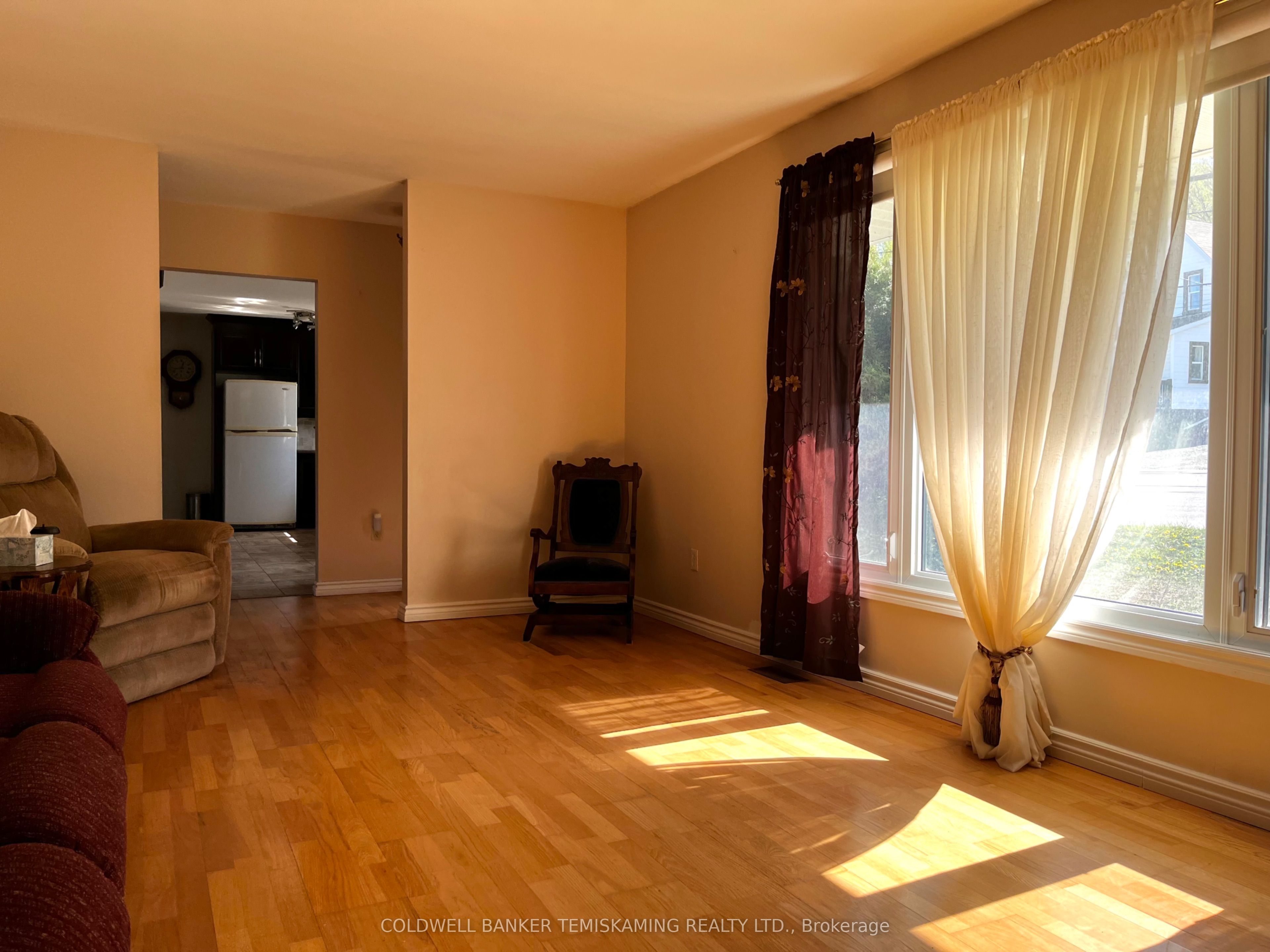 495 Lakeshore Road Property Photo 7
