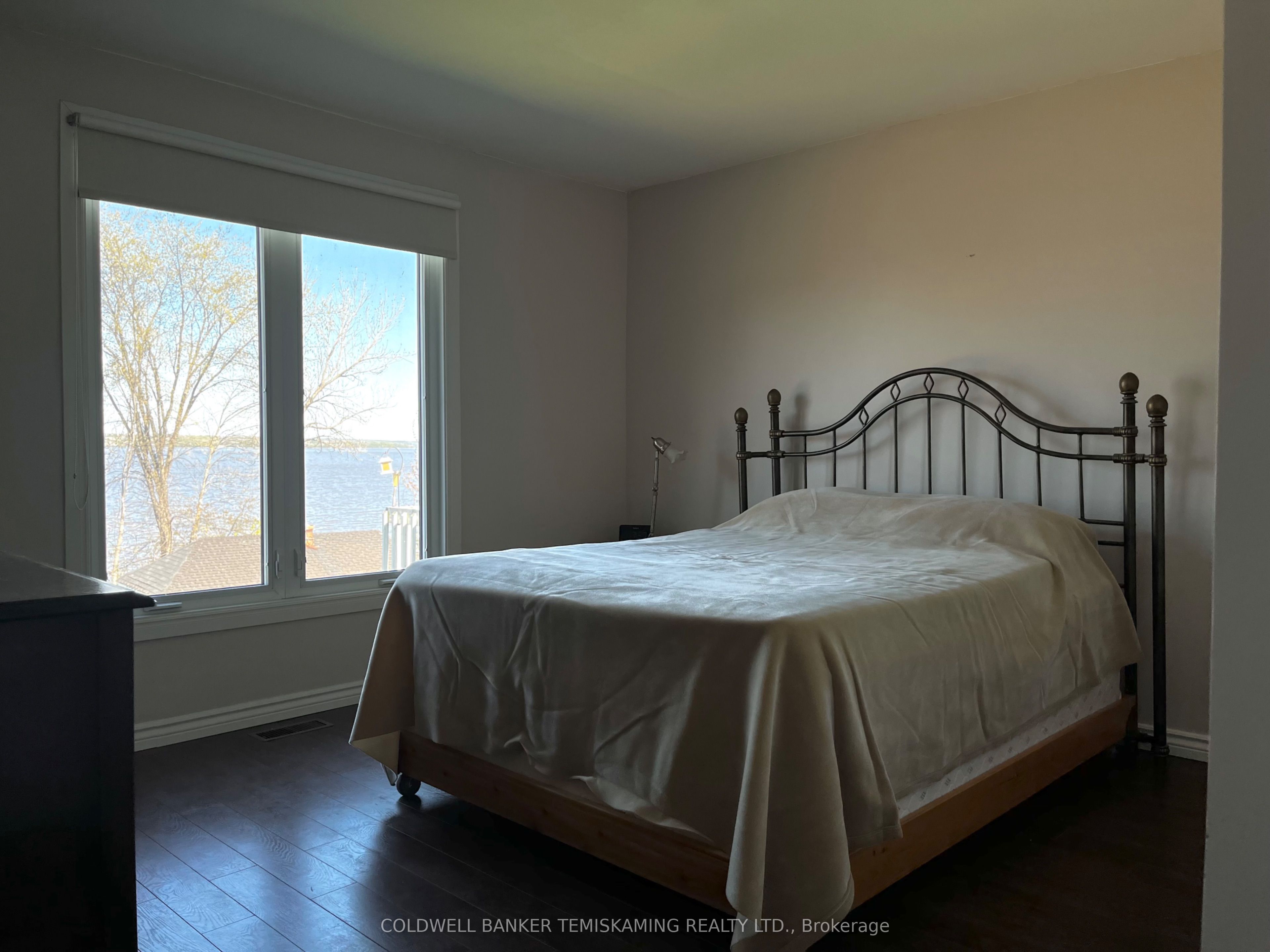 495 Lakeshore Road Property Photo 11