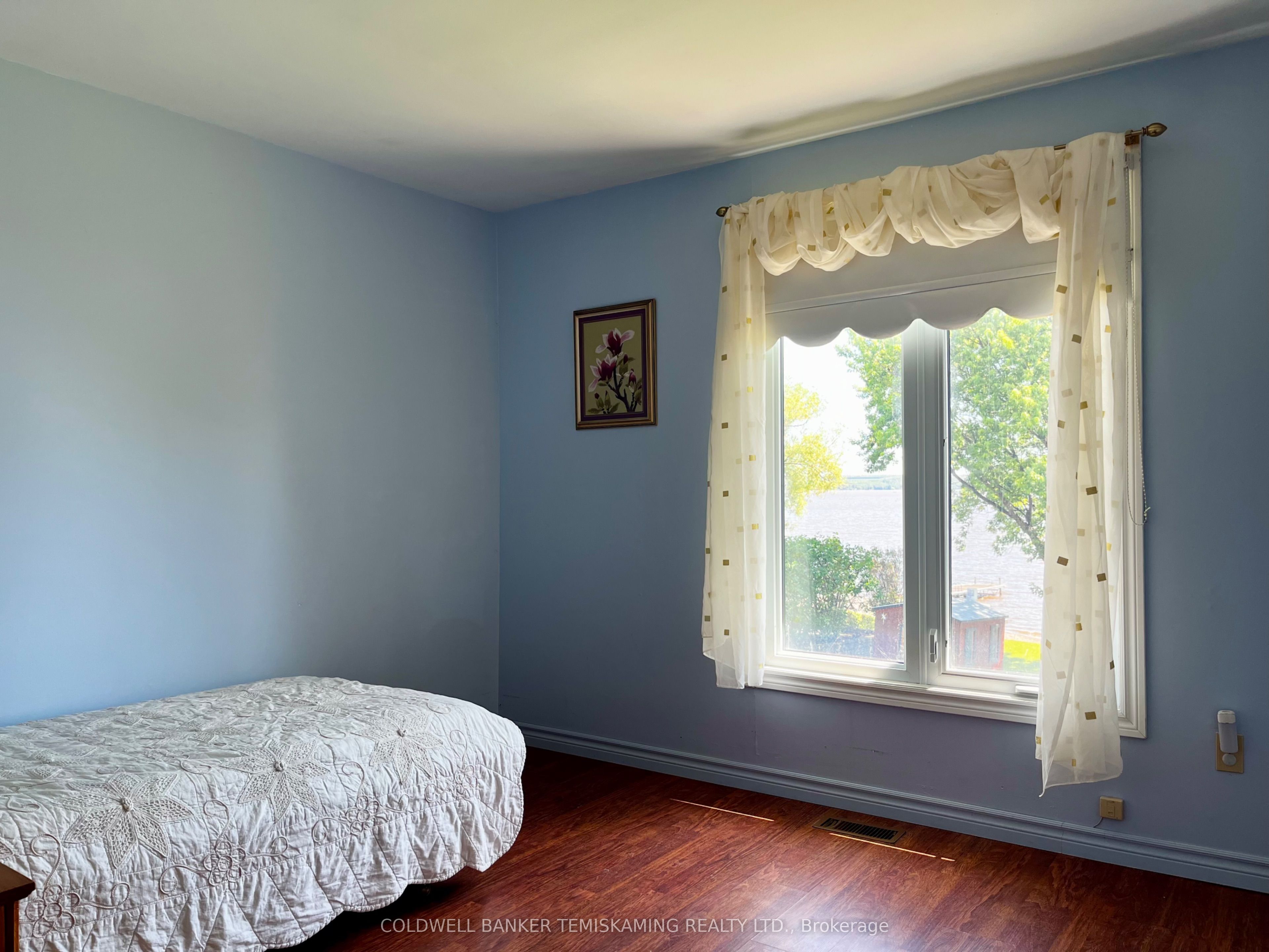 495 Lakeshore Road Property Photo 17