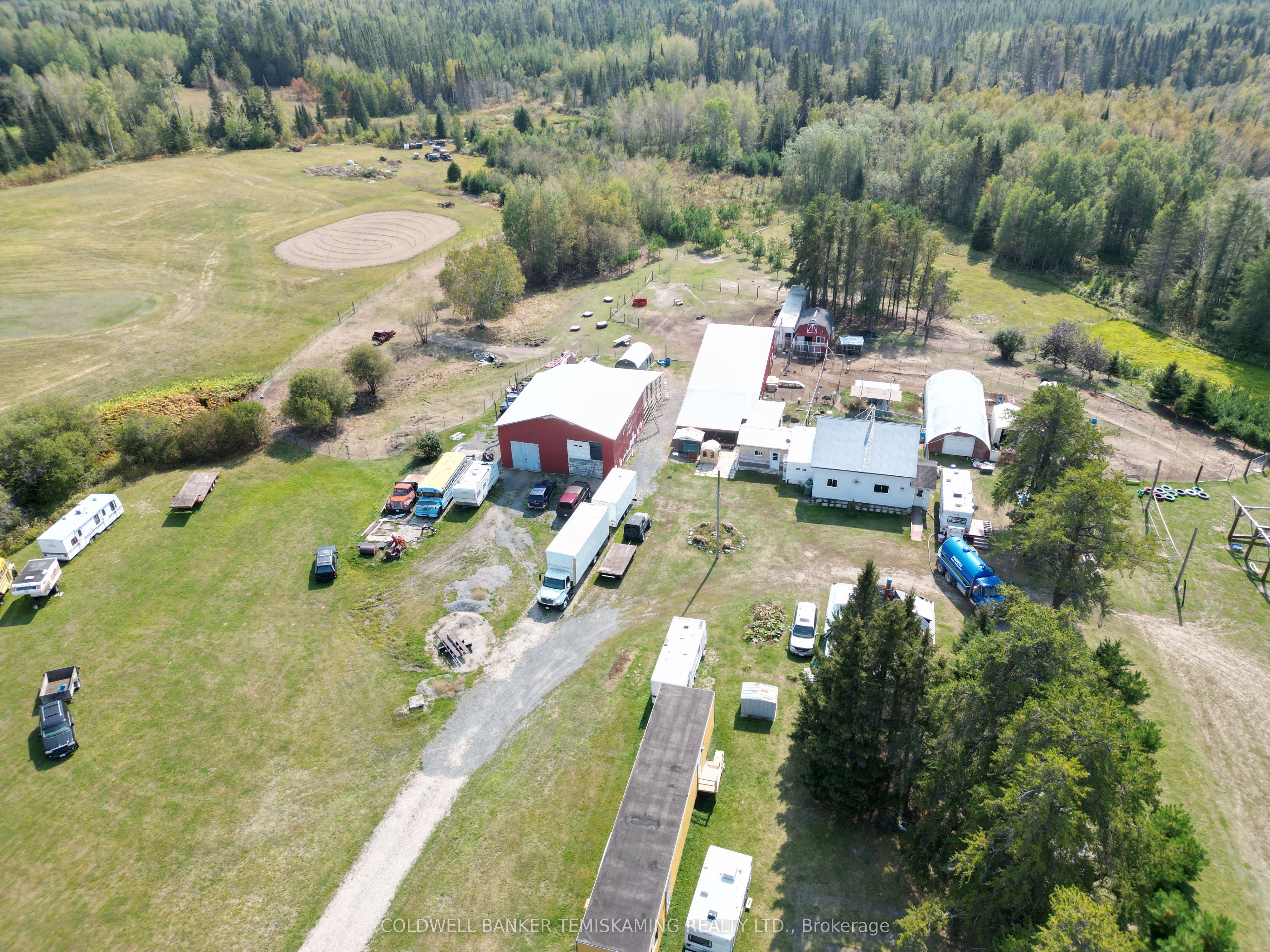 284124 Elliott Road Property Photo 1