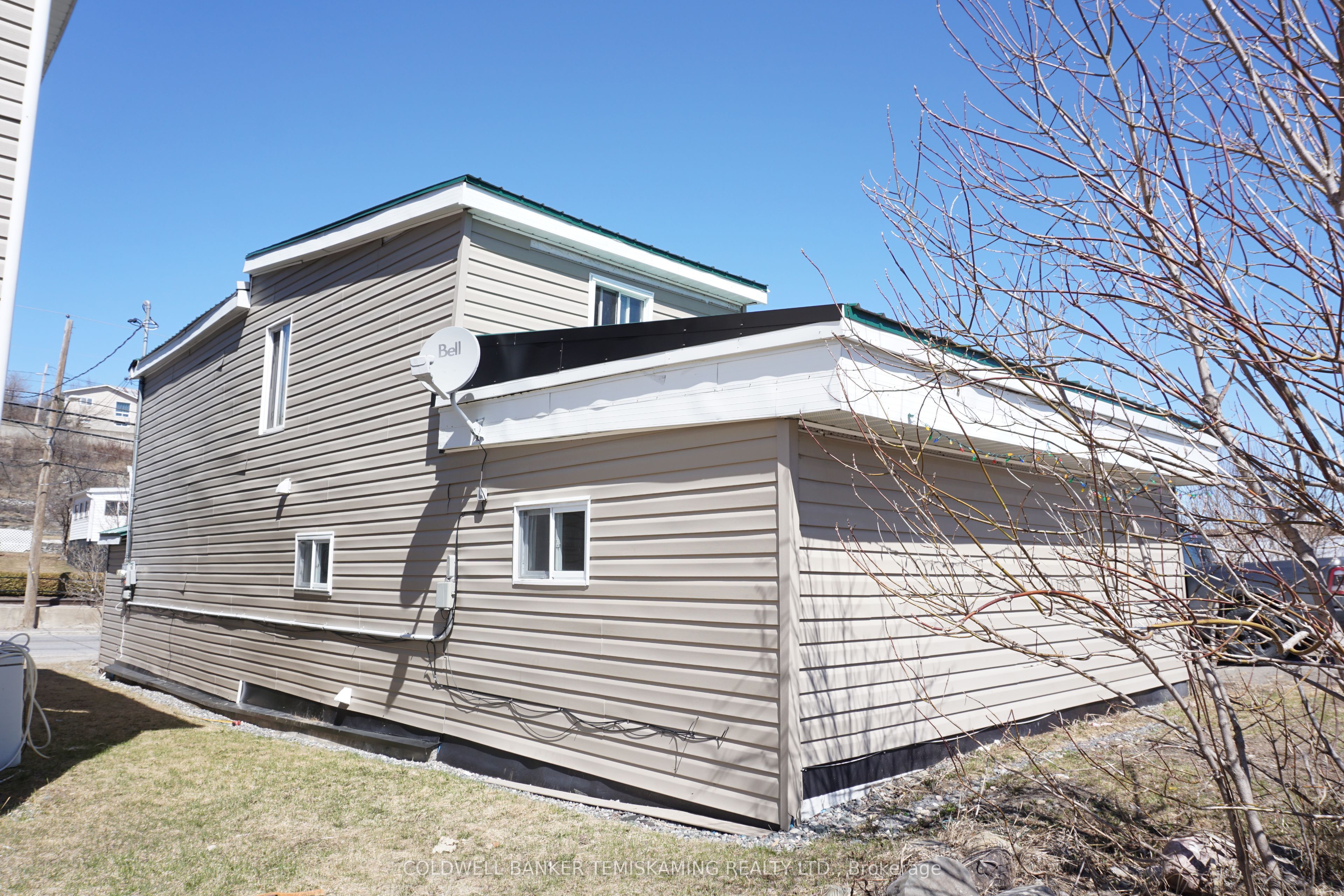 189 Lang Street Property Photo 2