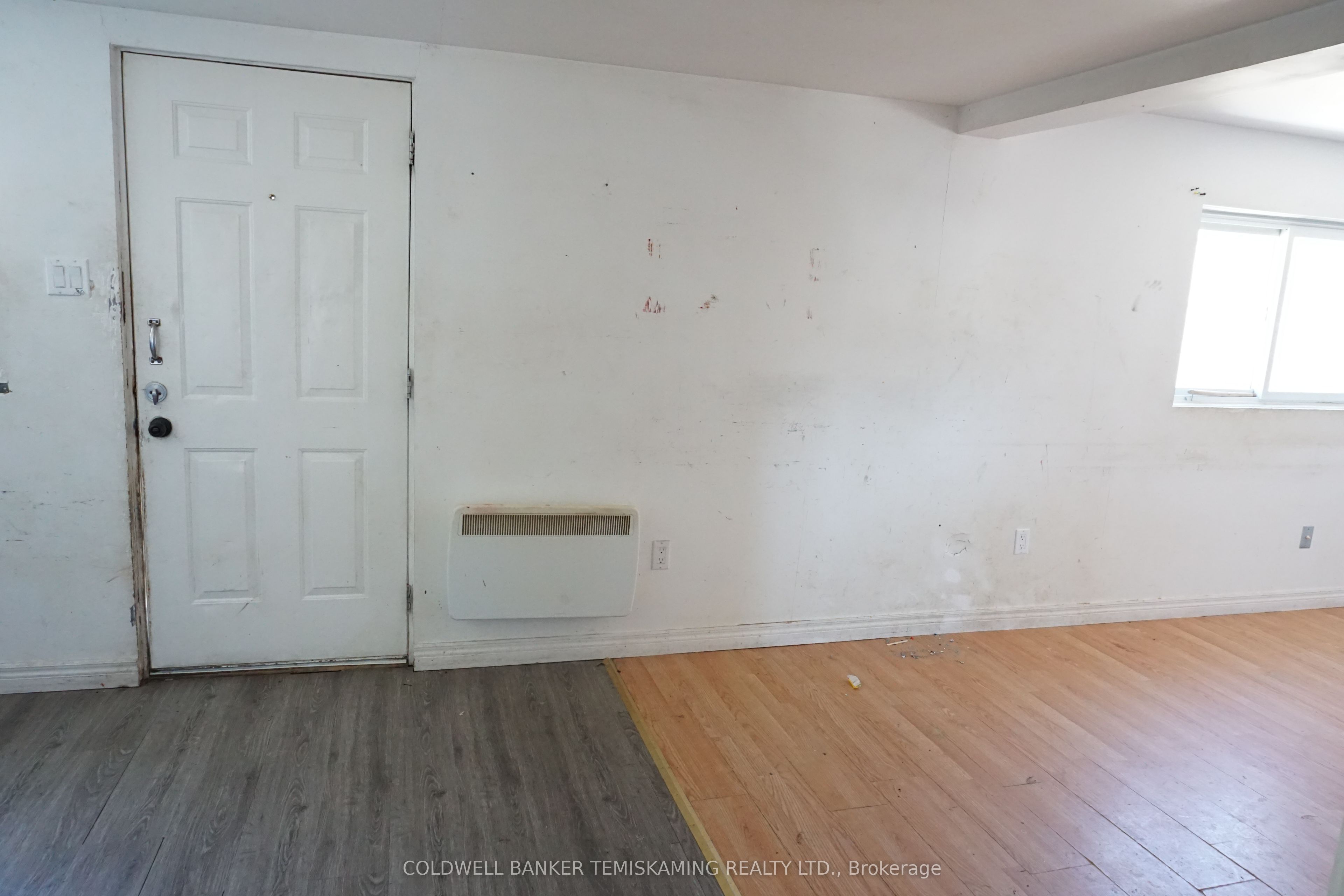 189 Lang Street Property Photo 23