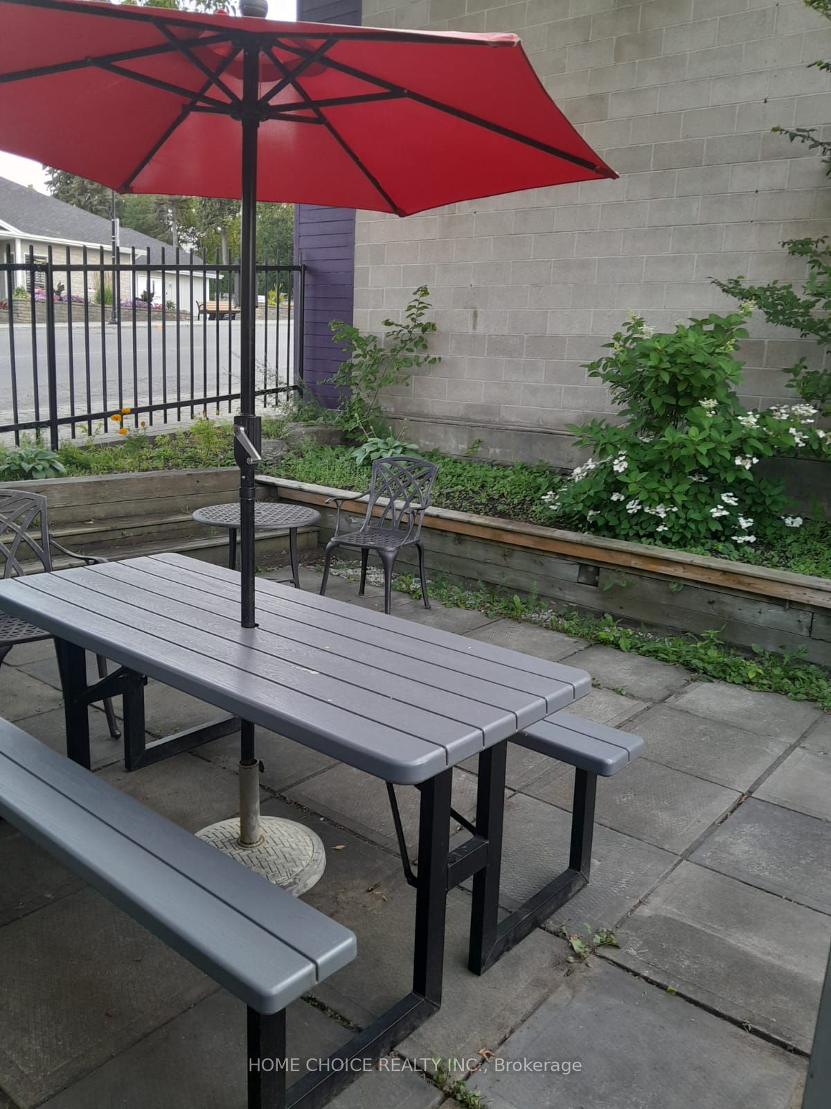 355 Main Street Property Photo 10