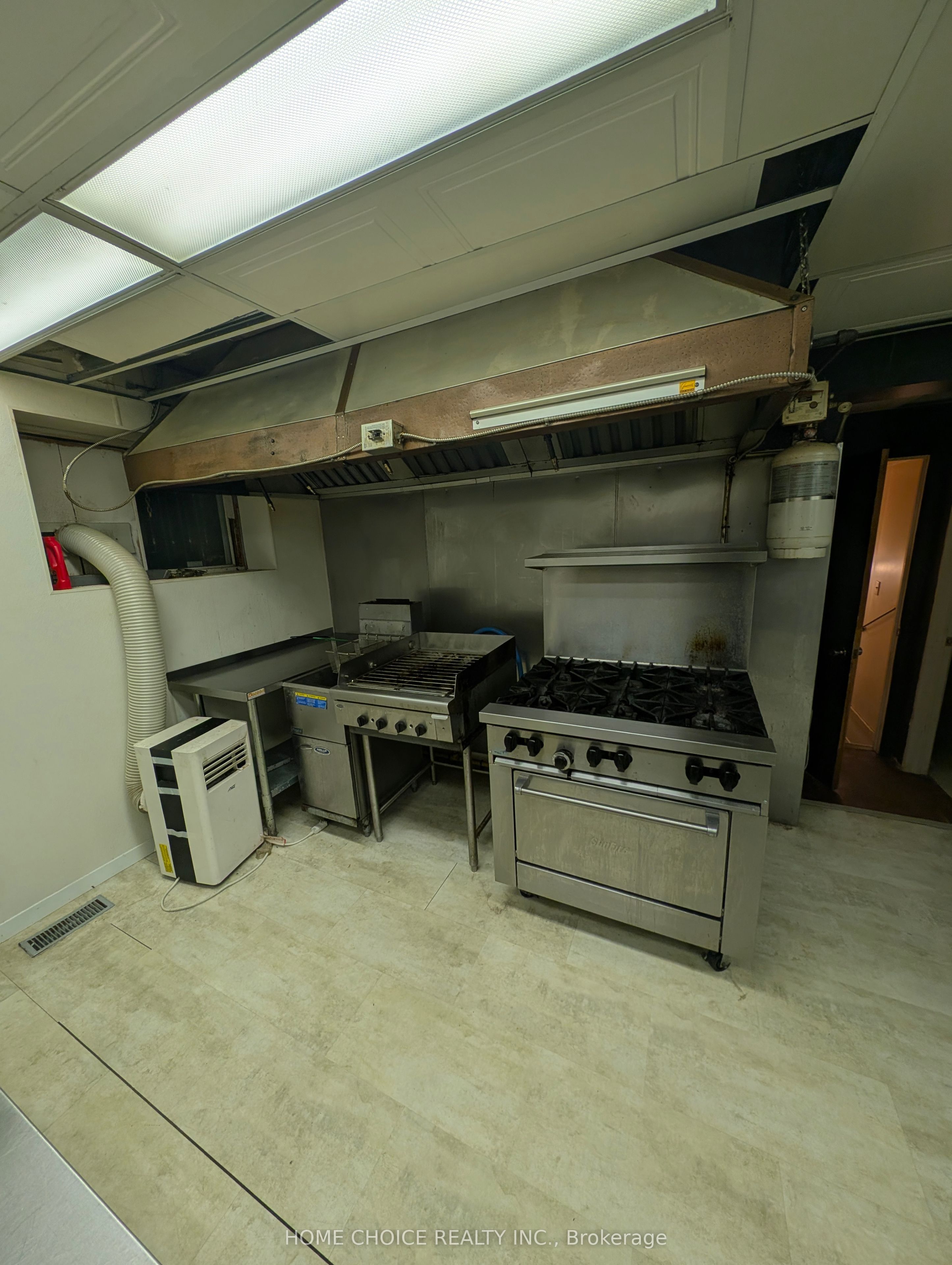 355 Main Street Property Photo 13