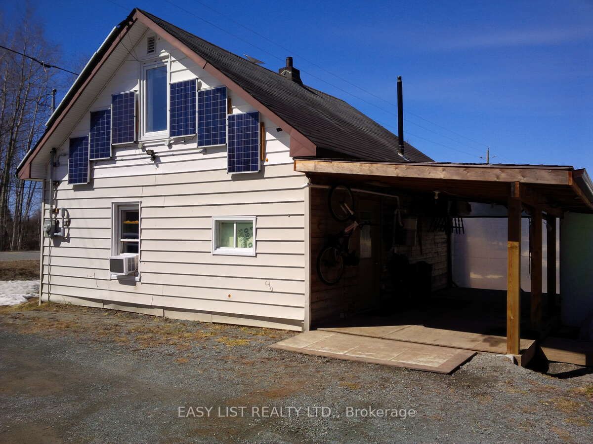 2414 Pearl Street Property Photo 3