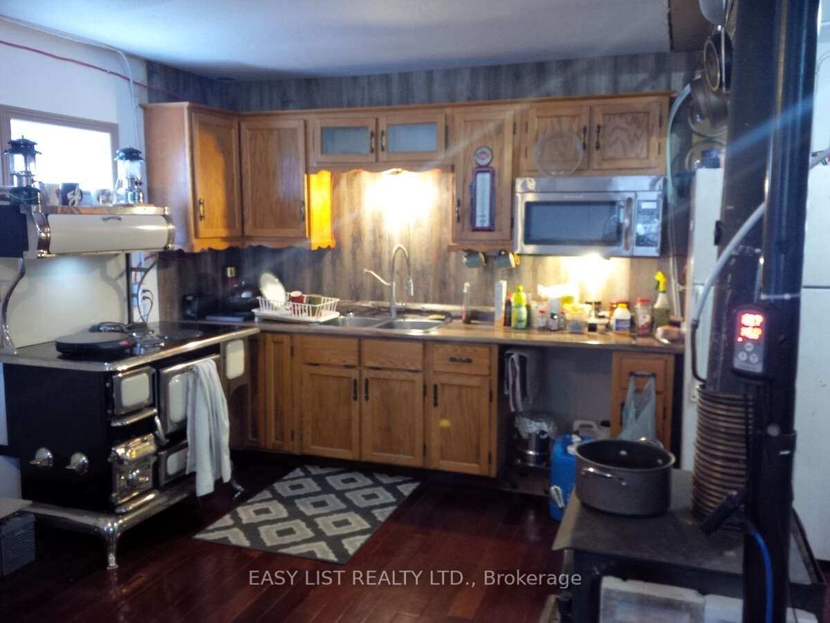 2414 Pearl Street Property Photo 6