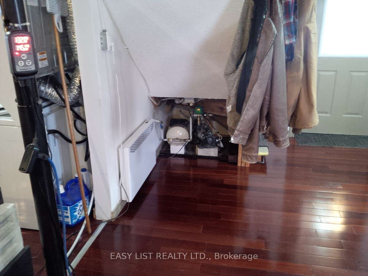 2414 Pearl Street Property Photo 9